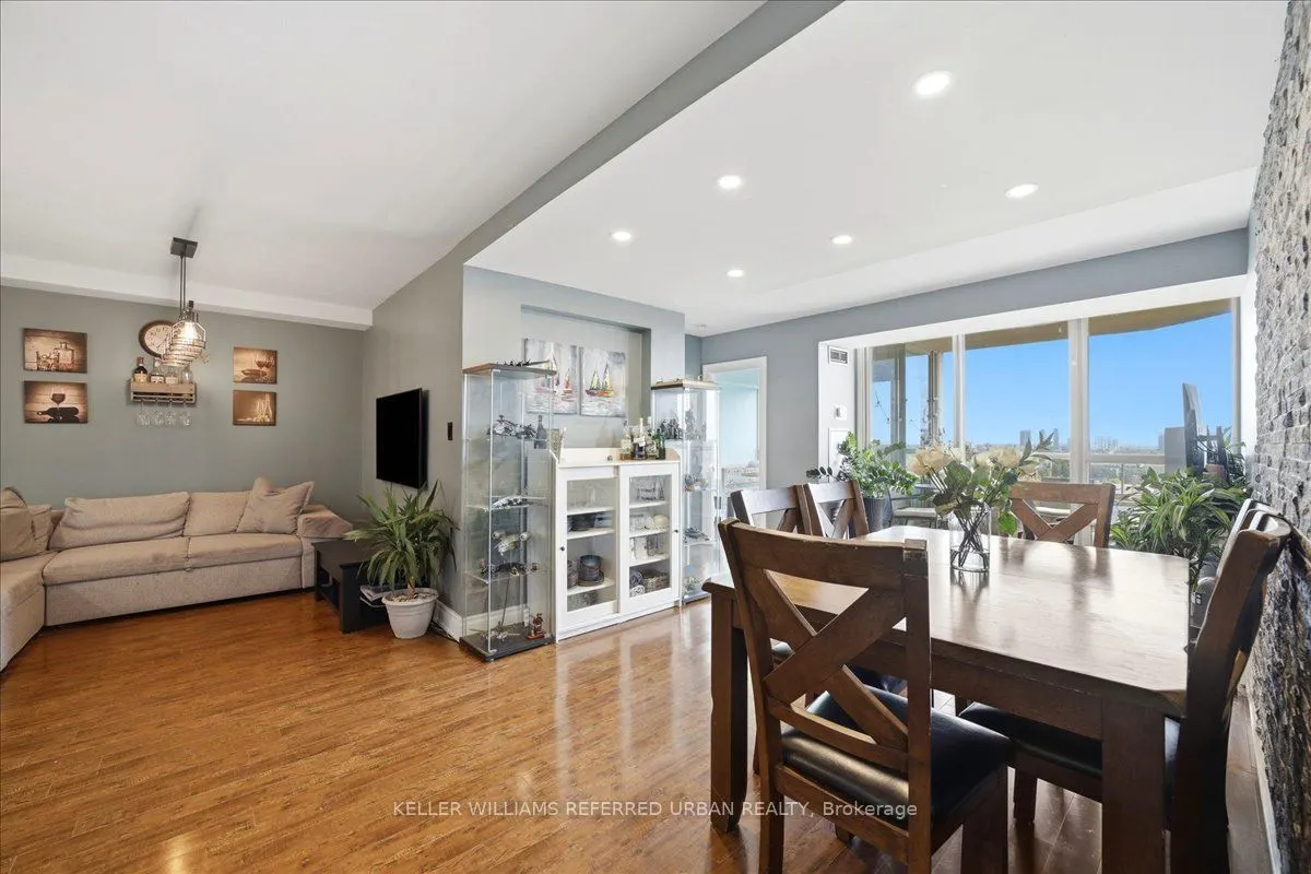 10 Torresdale Avenue #1902