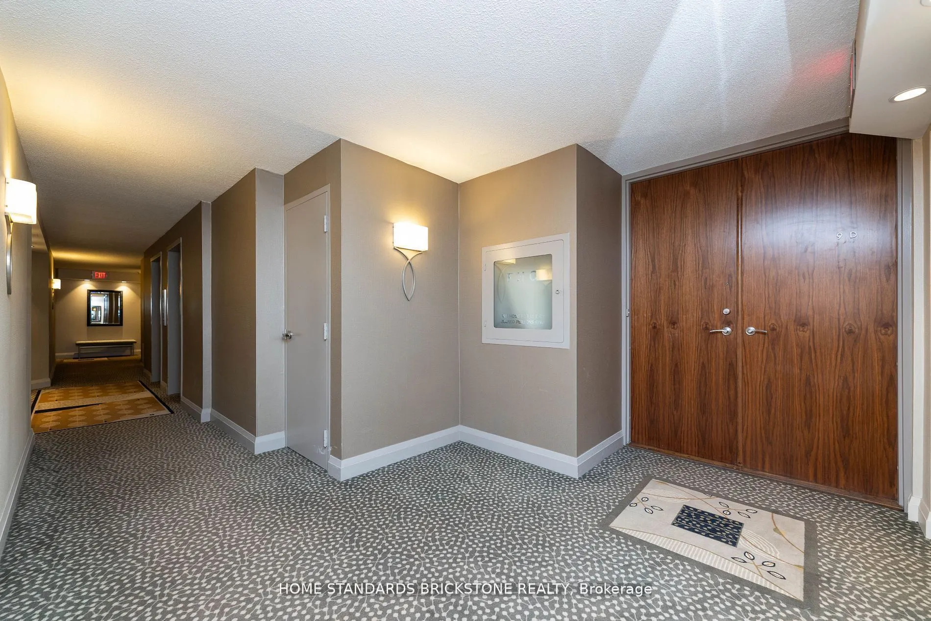 66 Collier Street #9D