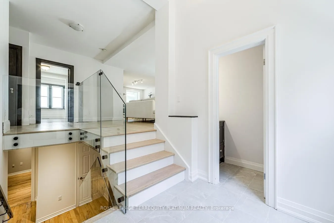 204 Ellerslie Avenue