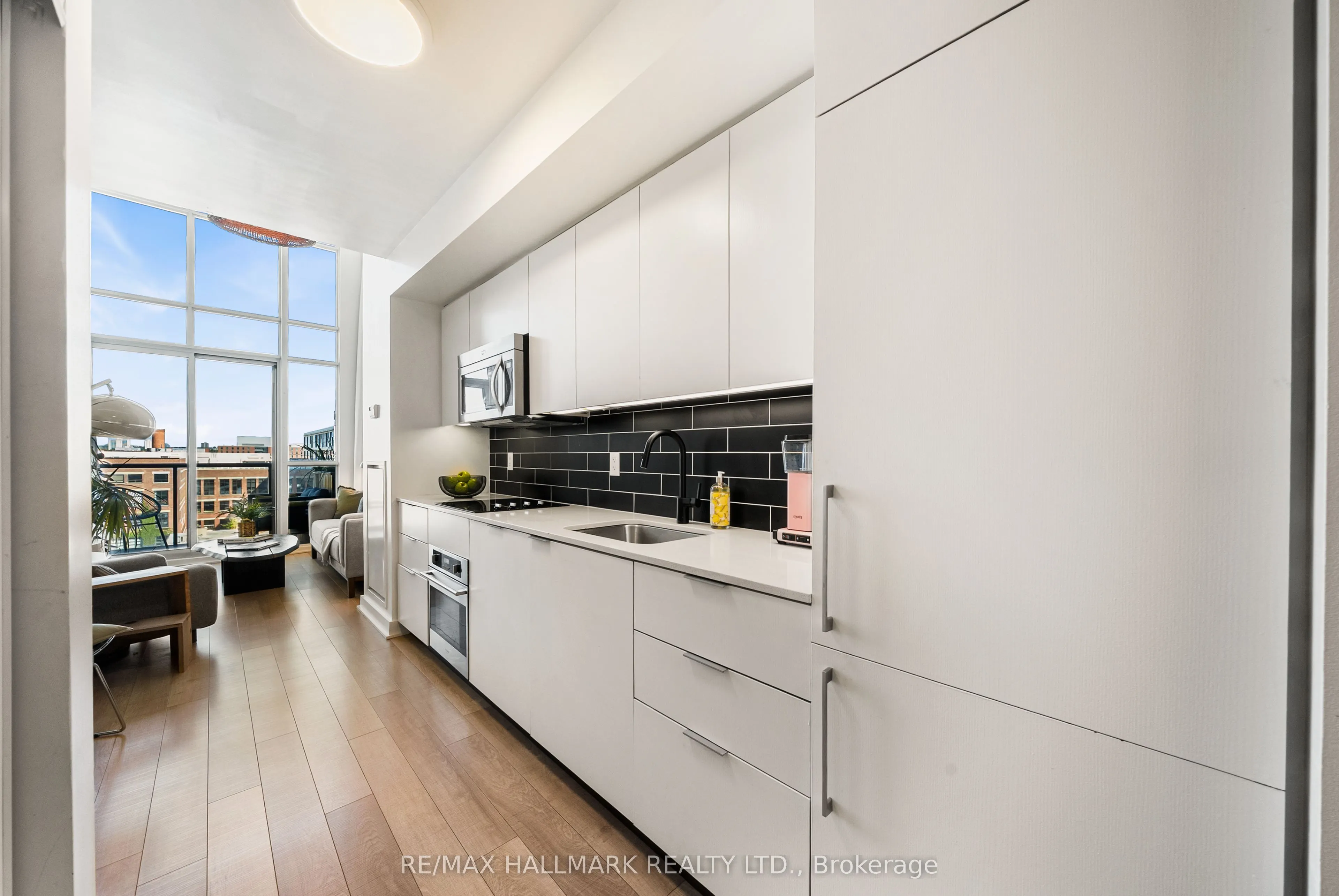 5 Hanna Avenue #617