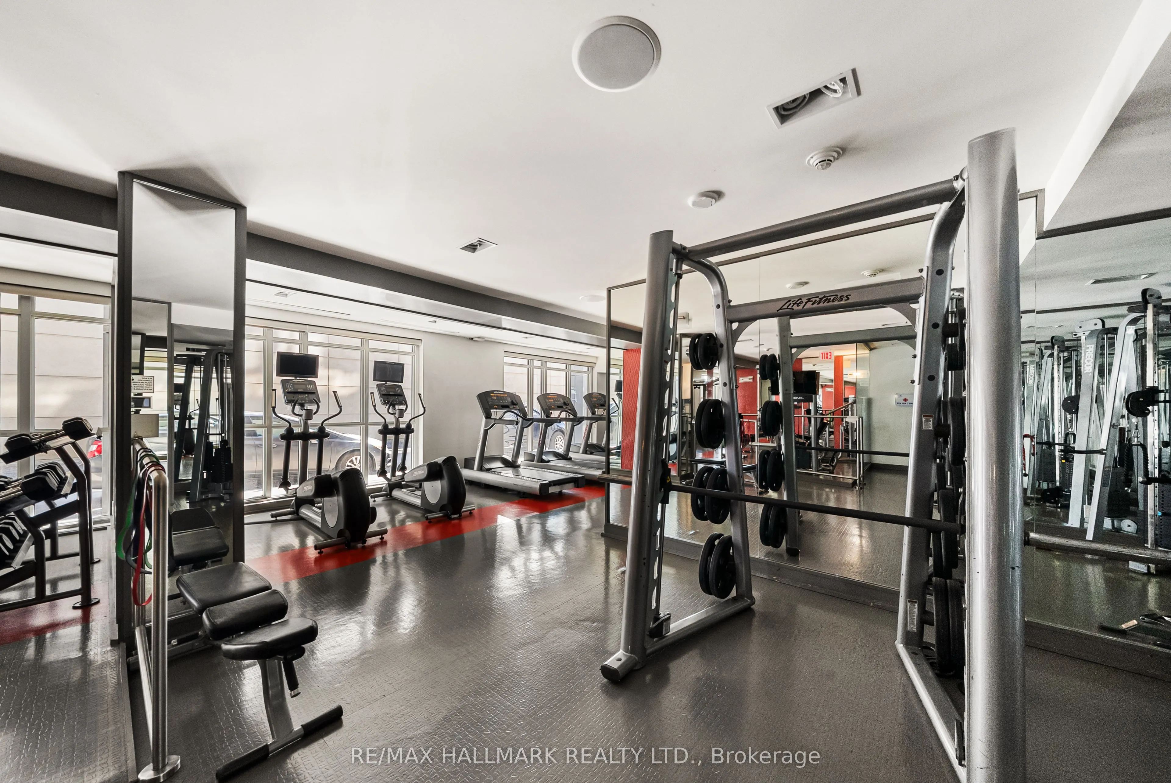 5 Hanna Avenue #617