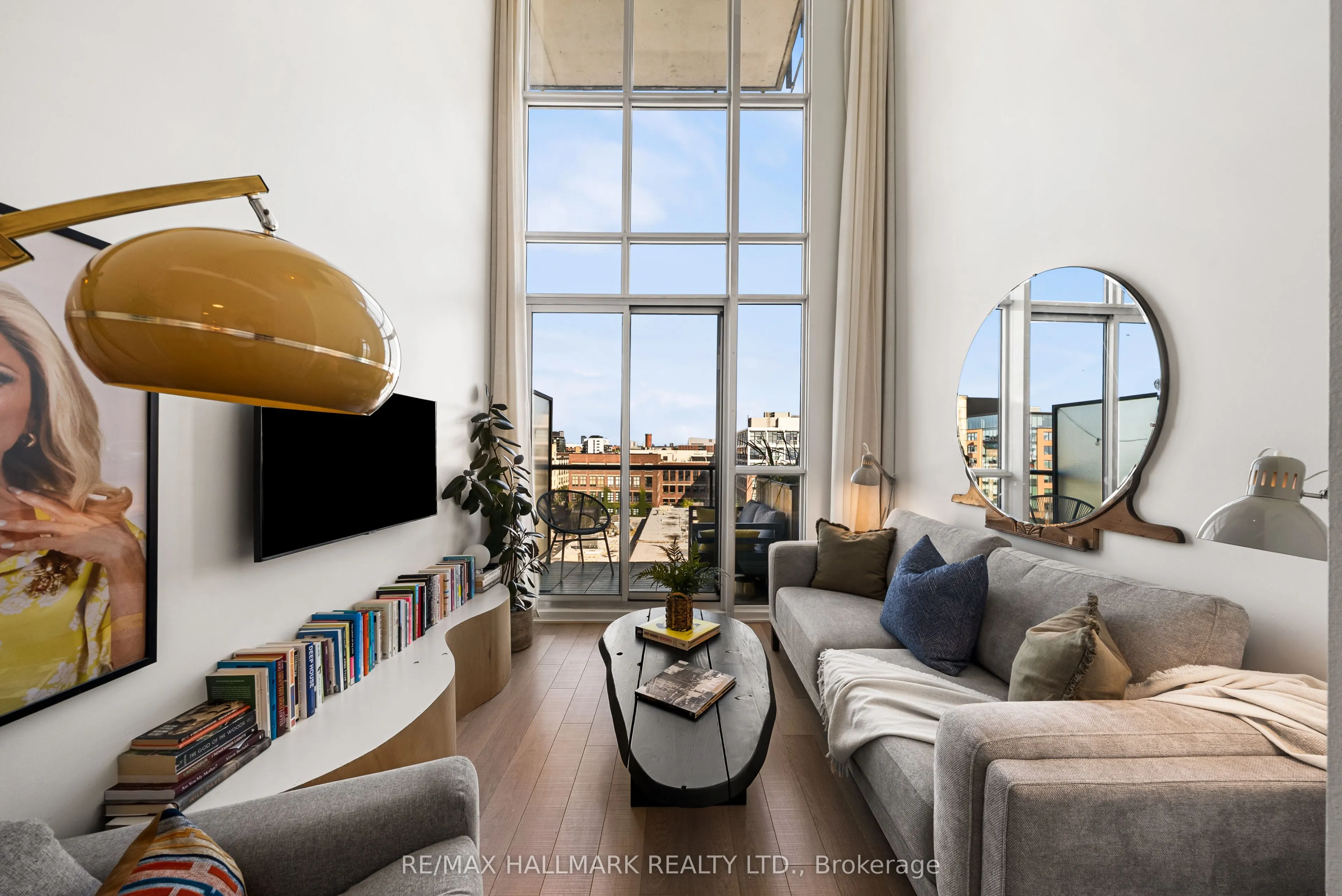 5 Hanna Avenue #617