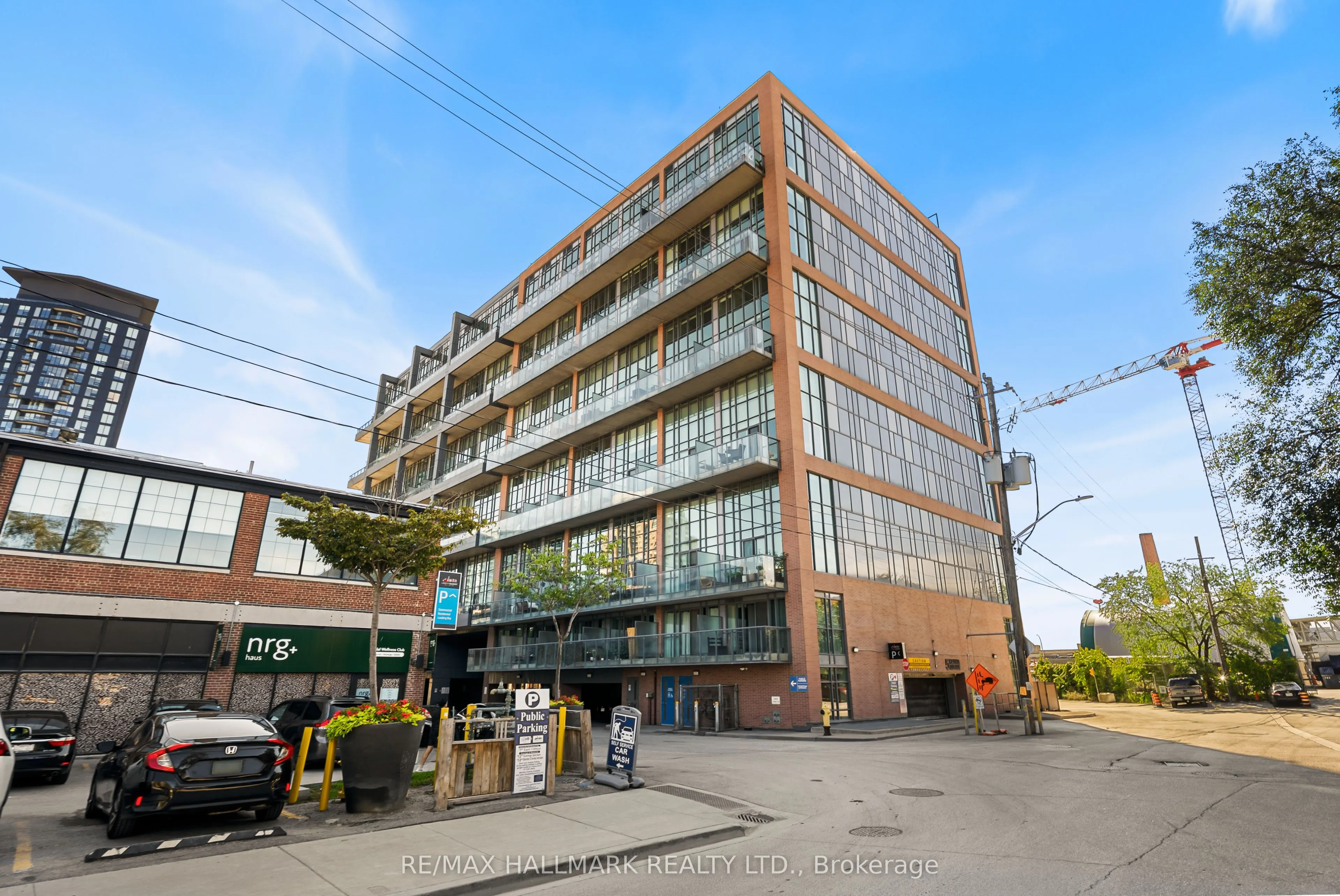 5 Hanna Avenue #617