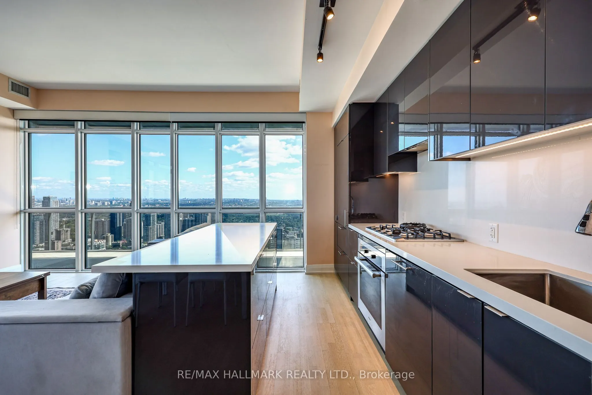 7 Grenville Street #6005