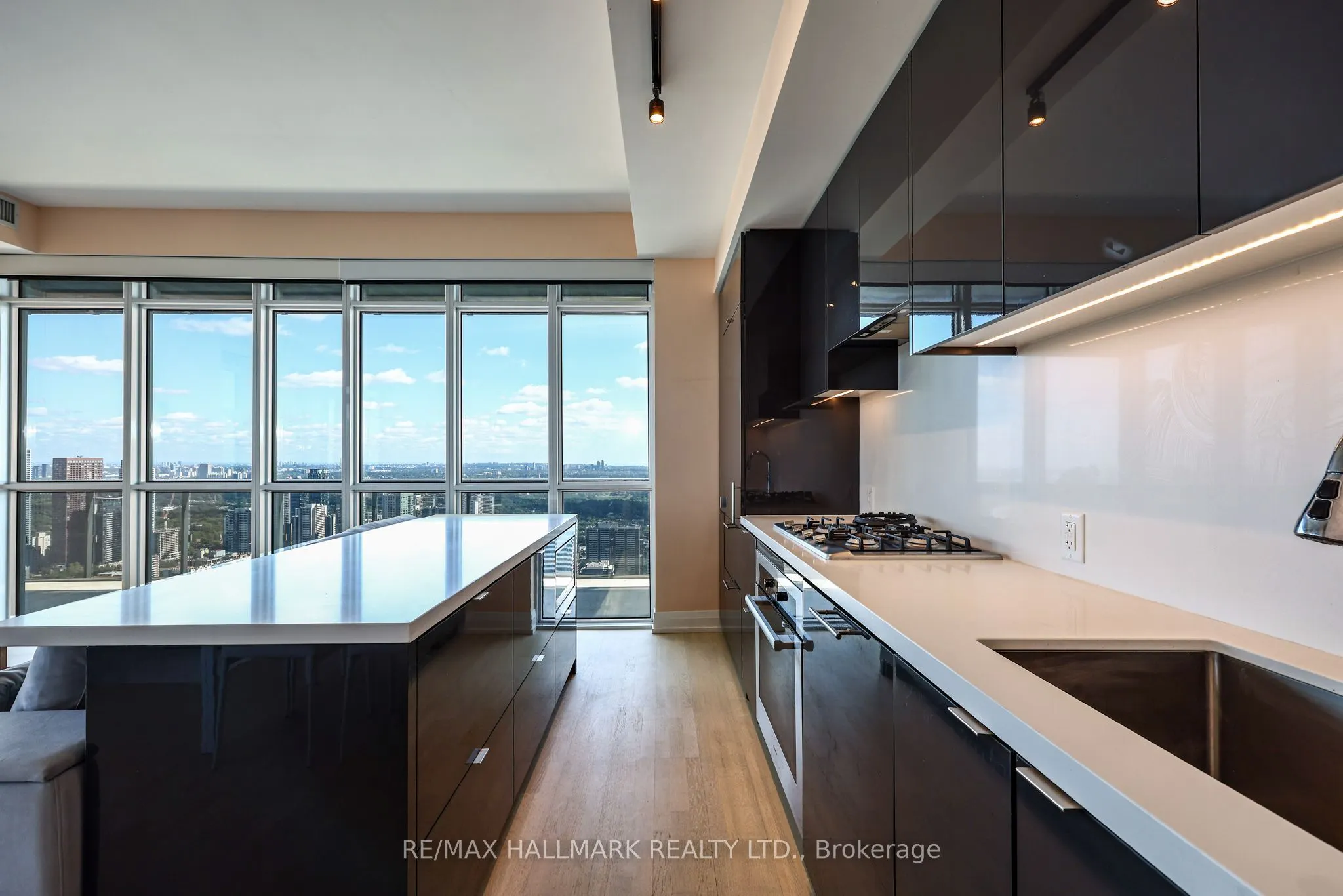 7 Grenville Street #6005