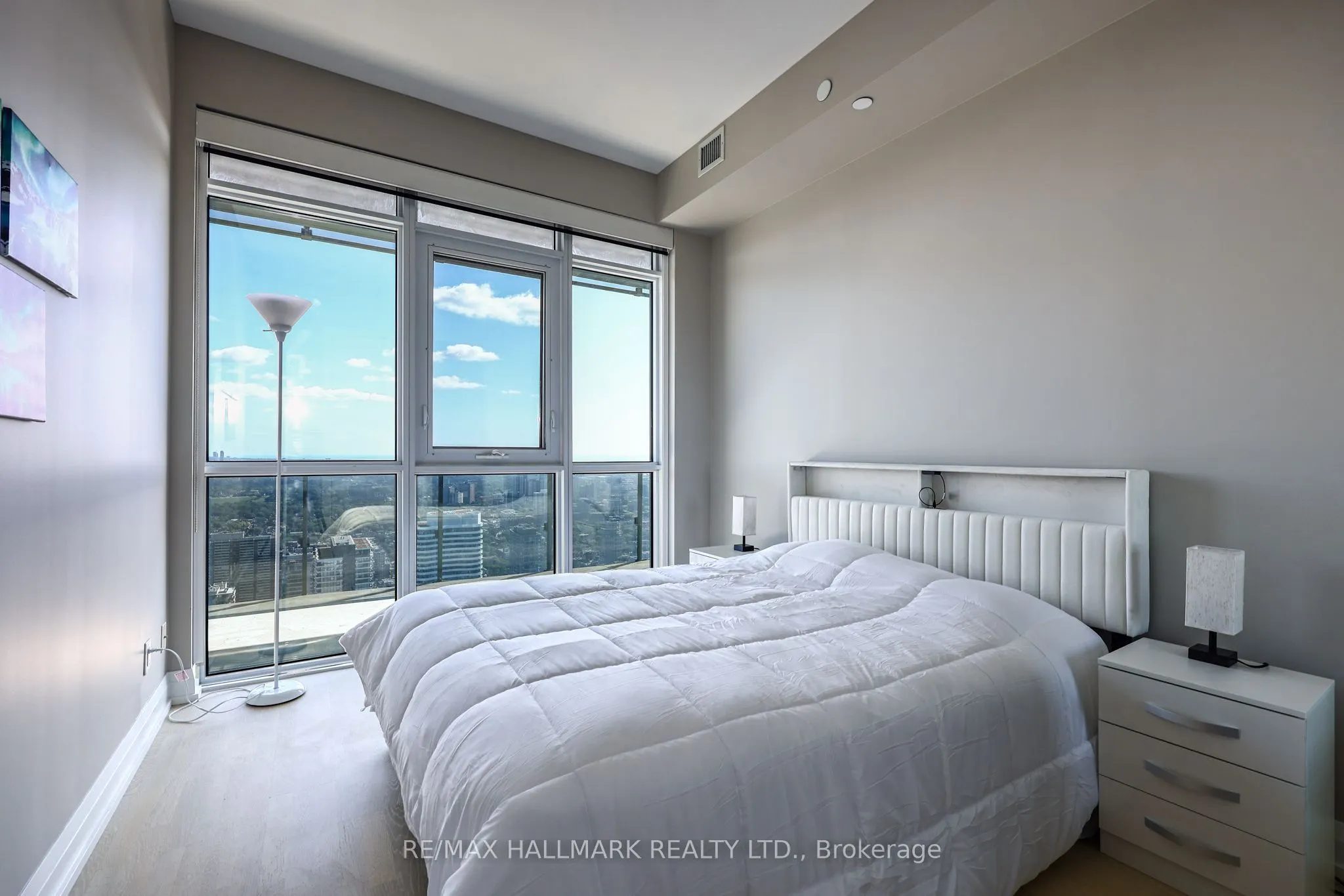 7 Grenville Street #6005