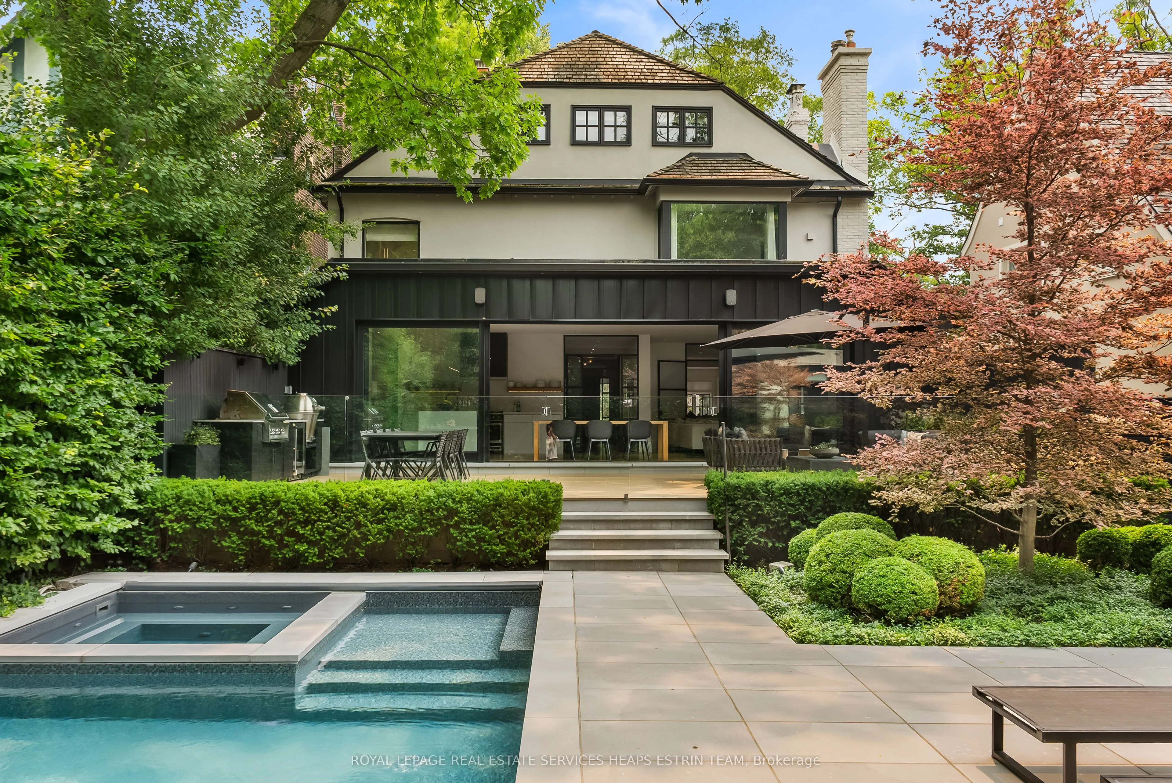 20 Whitney Avenue