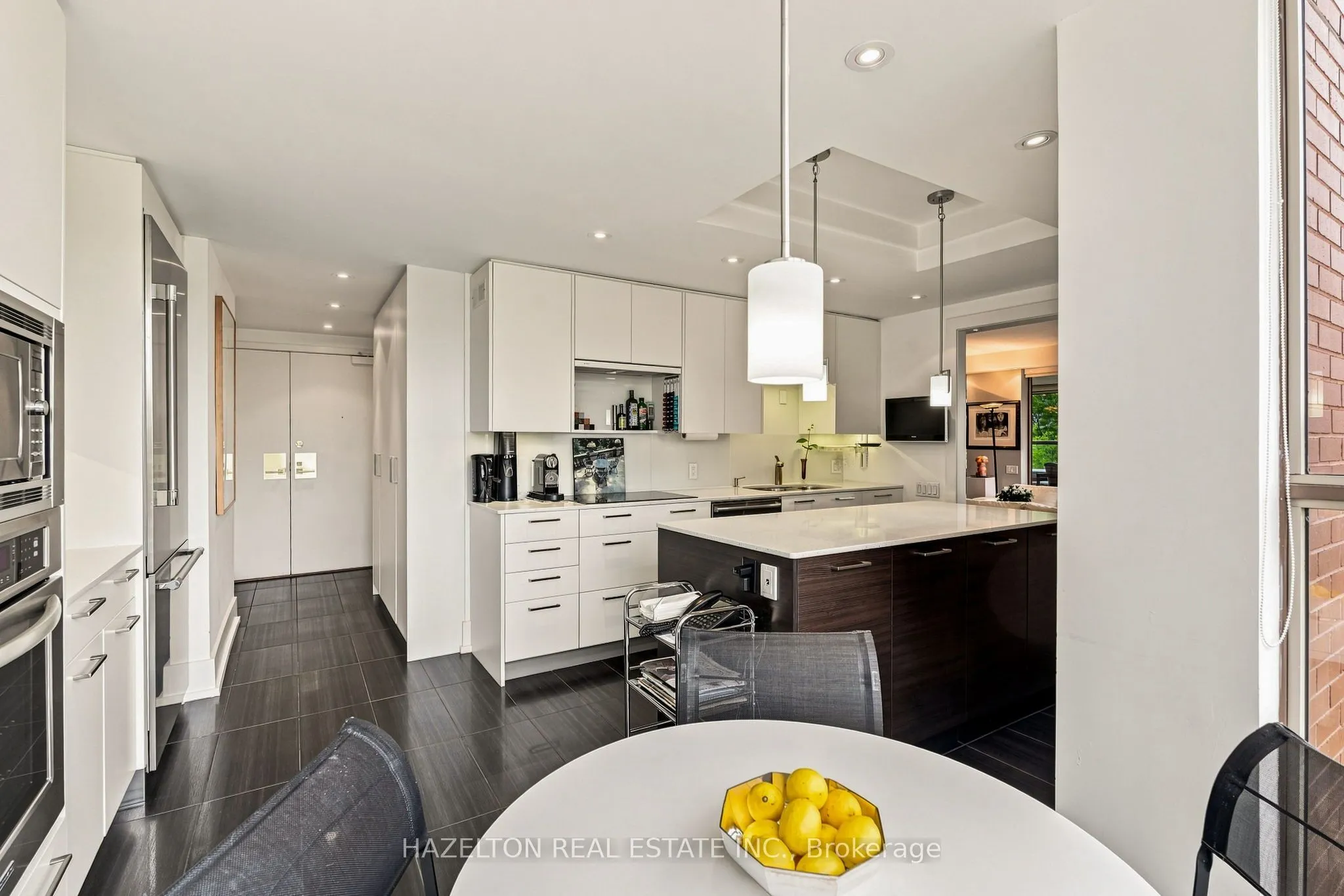 4 Lowther Avenue #605