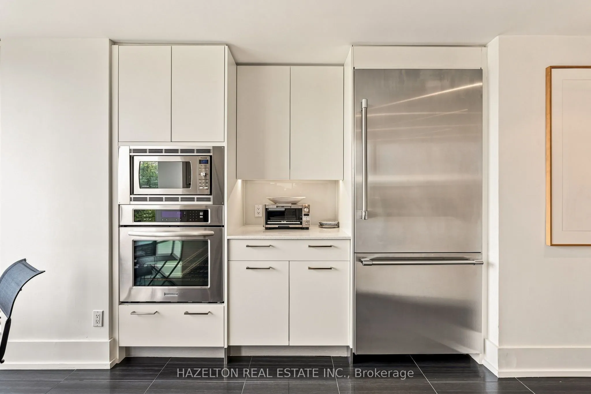 4 Lowther Avenue #605