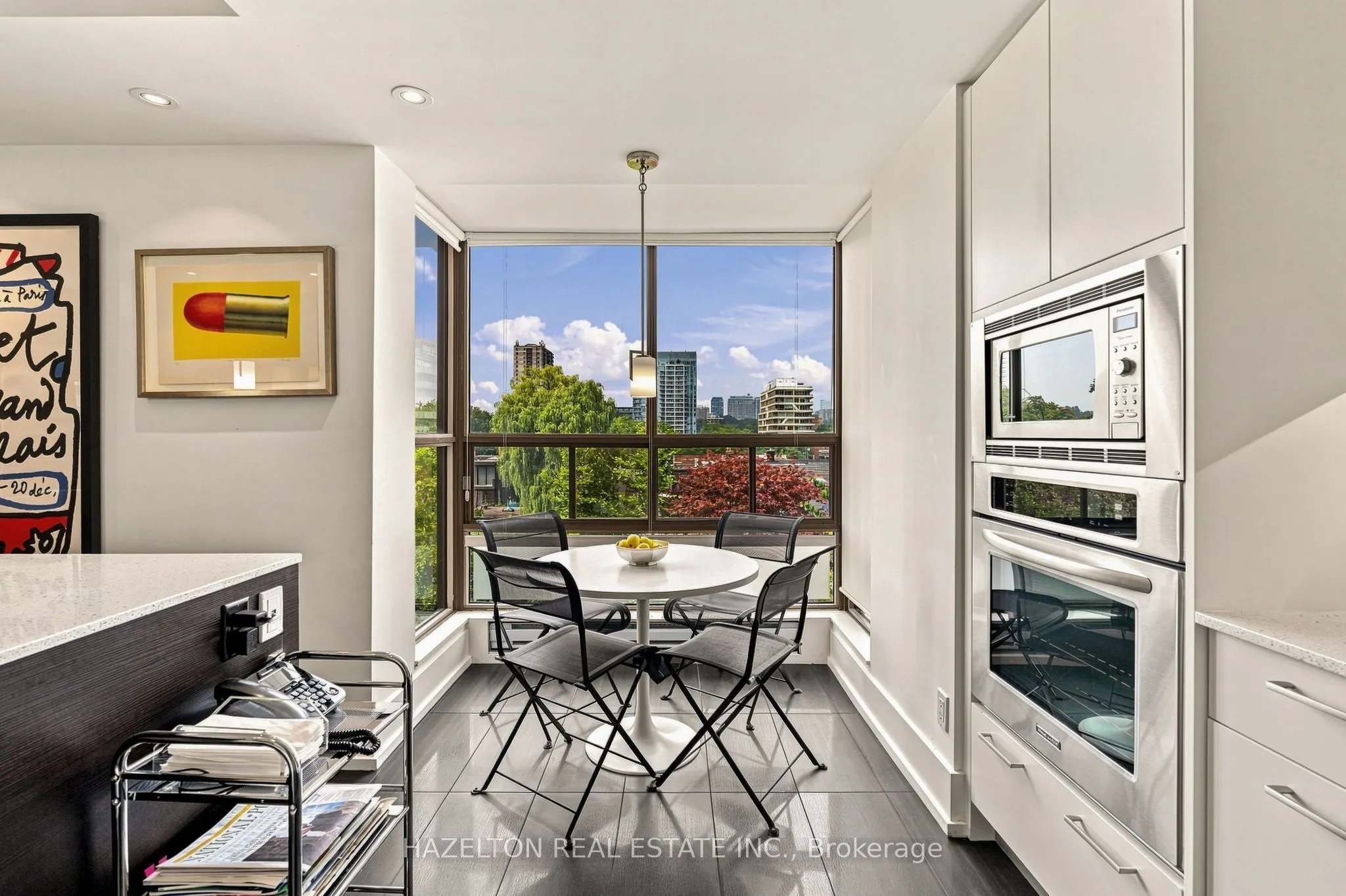 4 Lowther Avenue #605
