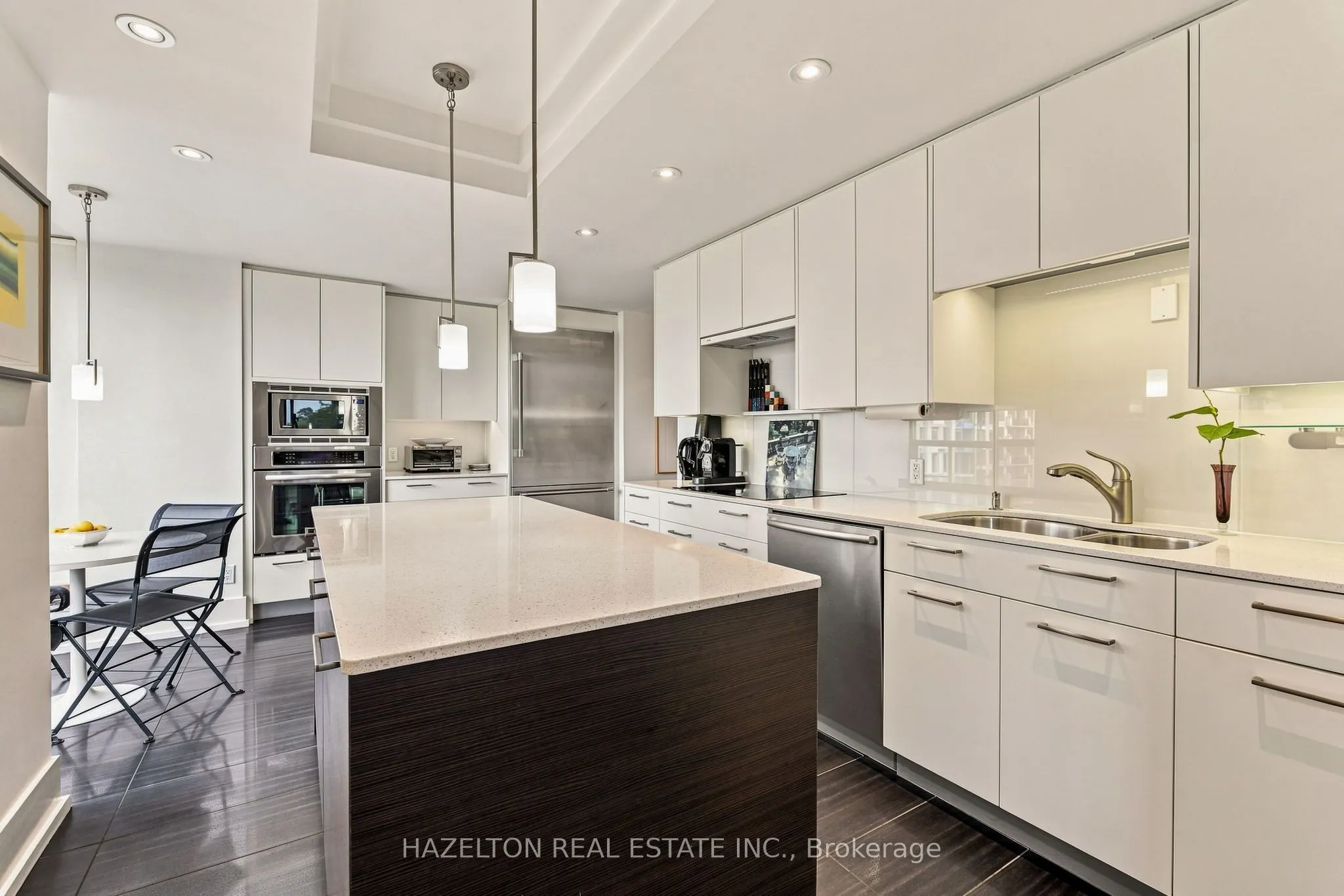 4 Lowther Avenue #605