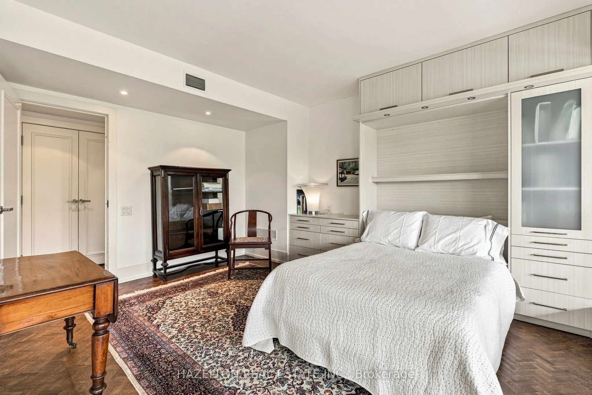 4 Lowther Avenue #605