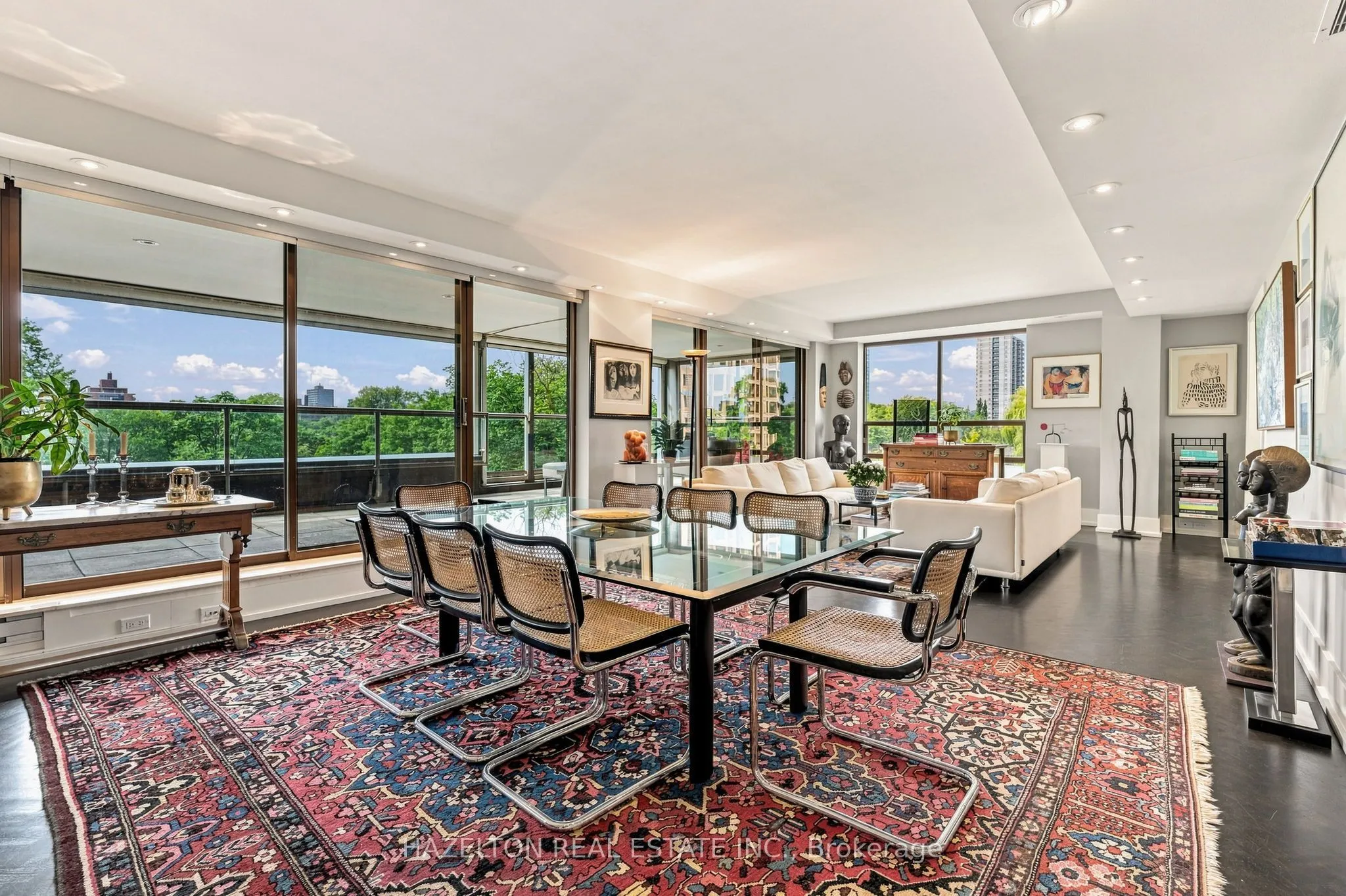 4 Lowther Avenue #605