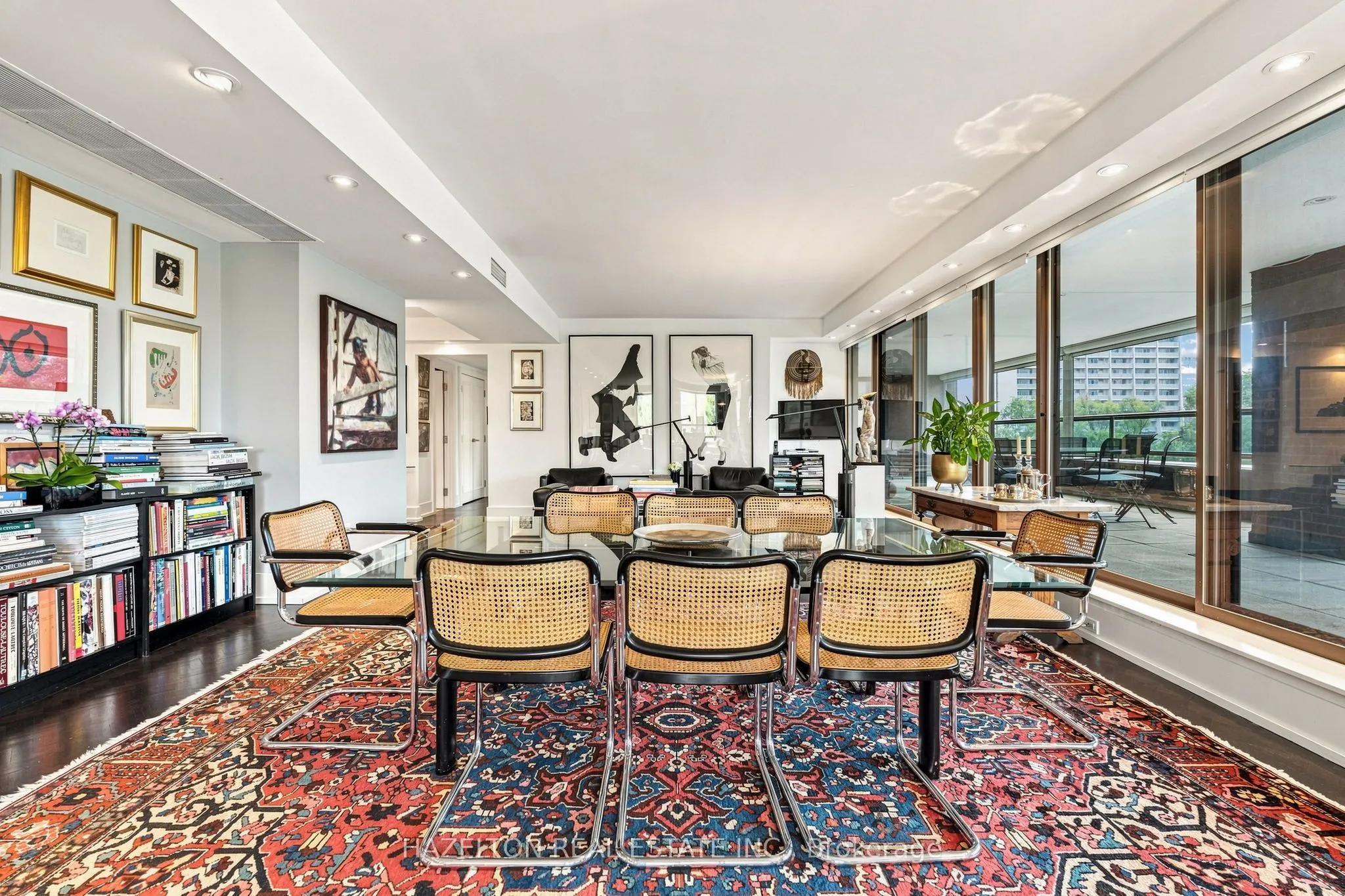 4 Lowther Avenue #605