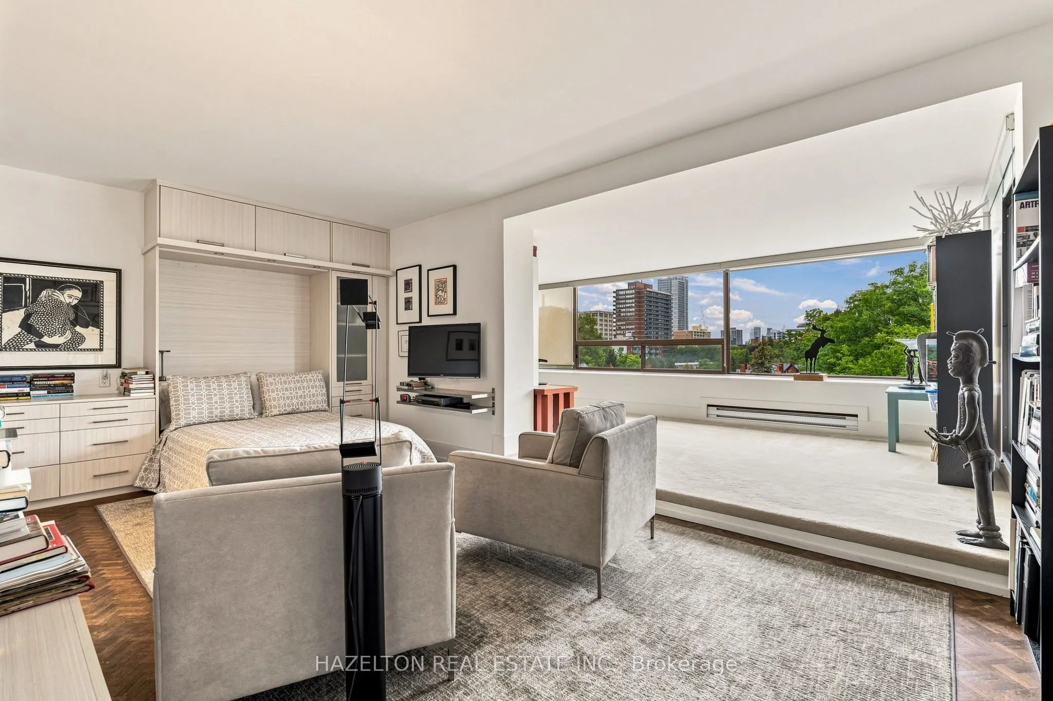 4 Lowther Avenue #605