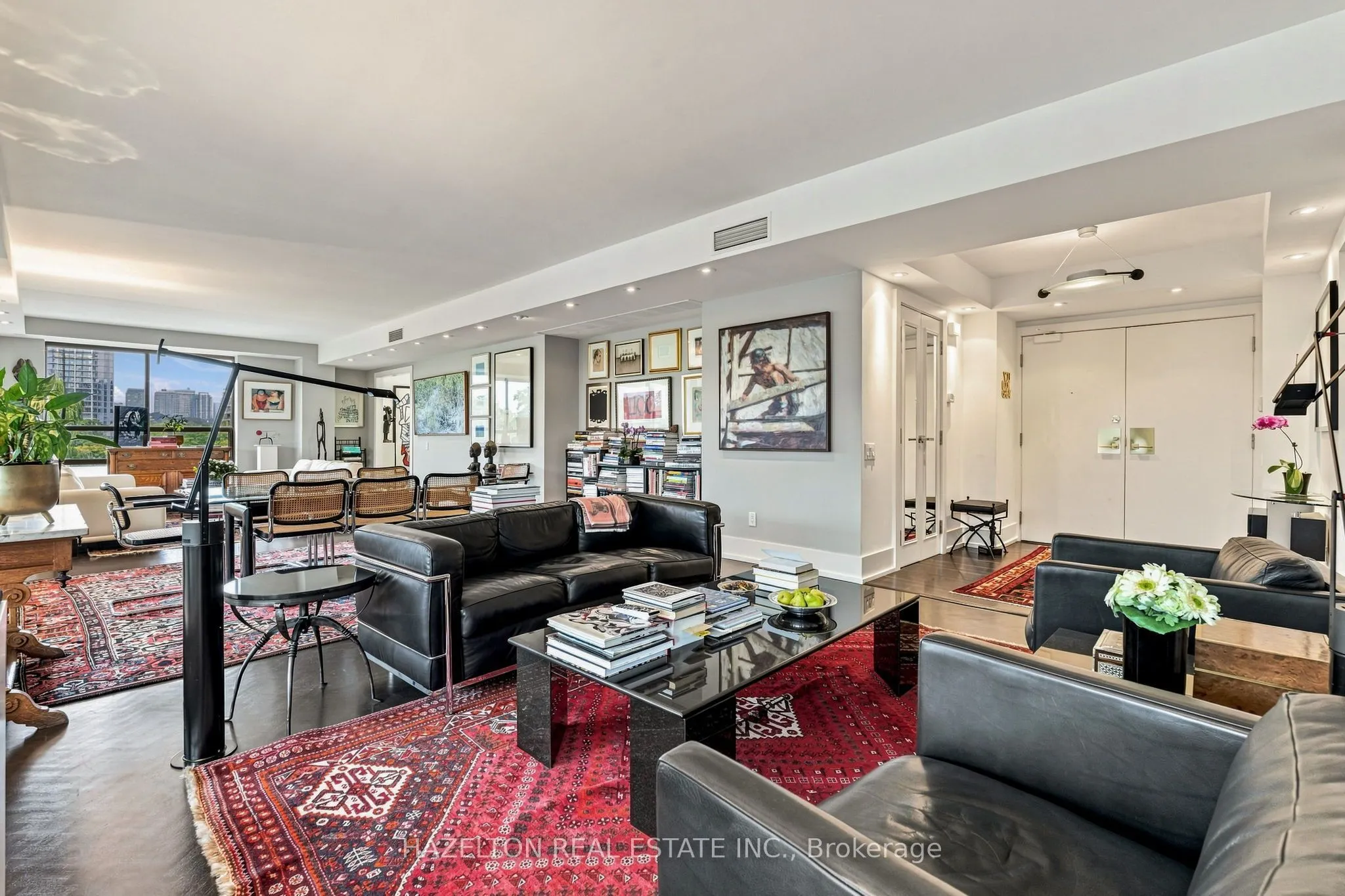 4 Lowther Avenue #605