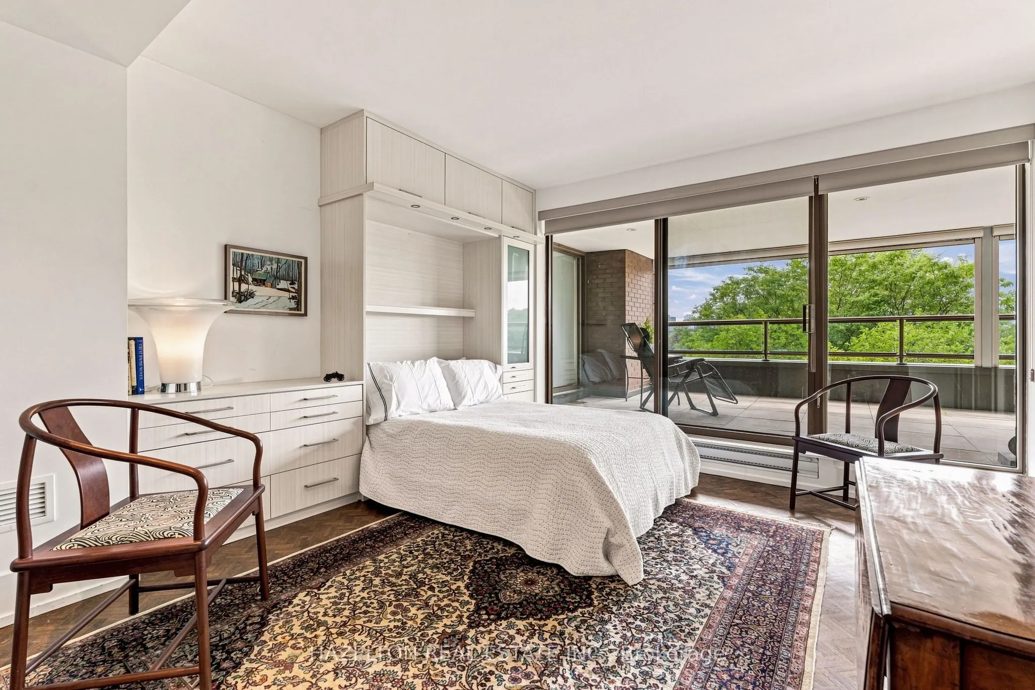 4 Lowther Avenue #605