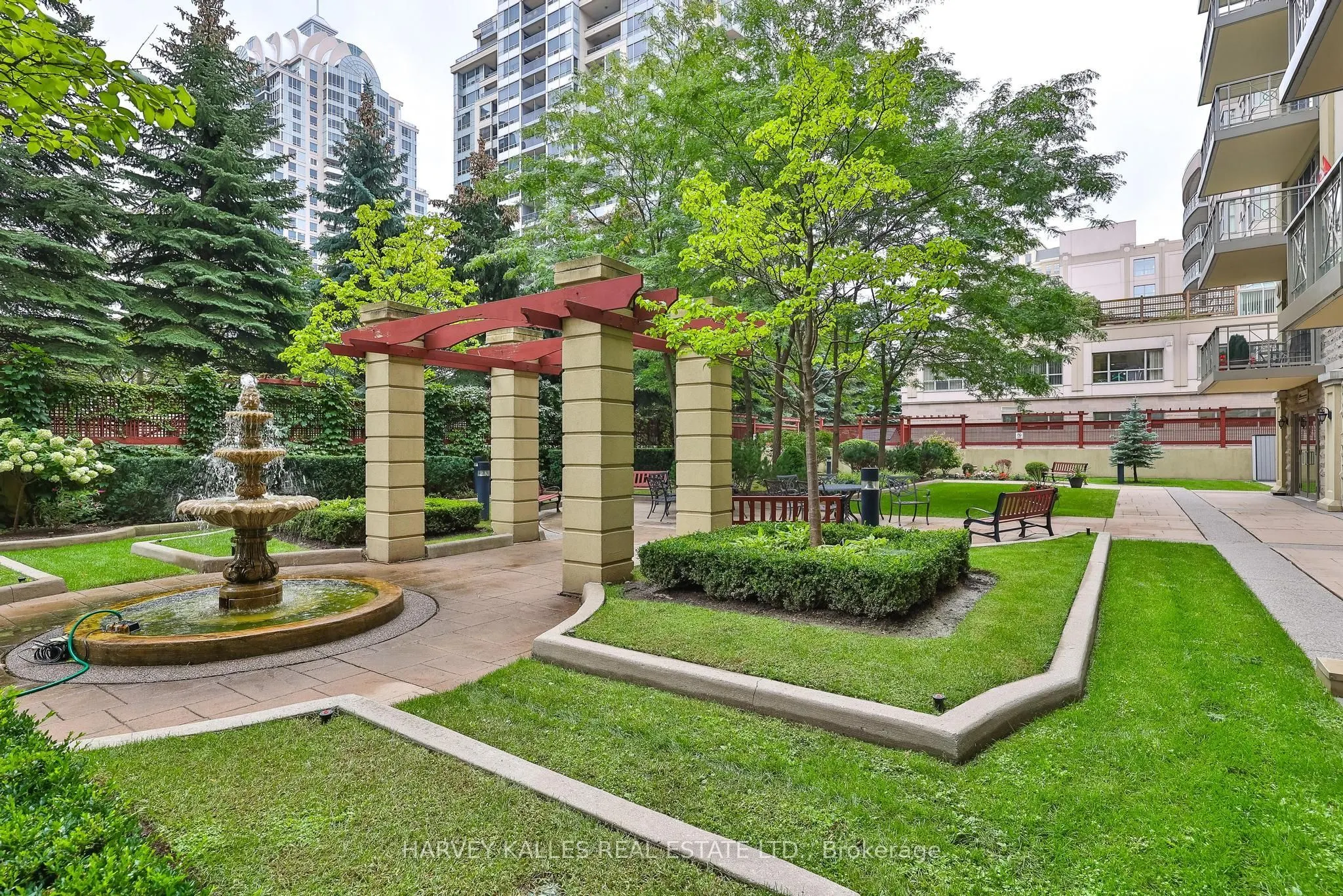 12 Rean Drive #212