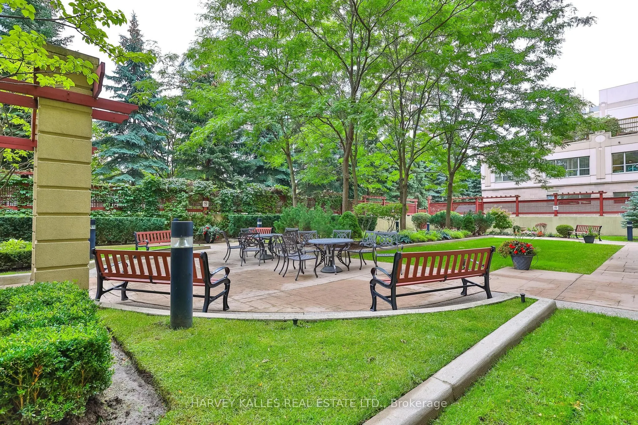 12 Rean Drive #212