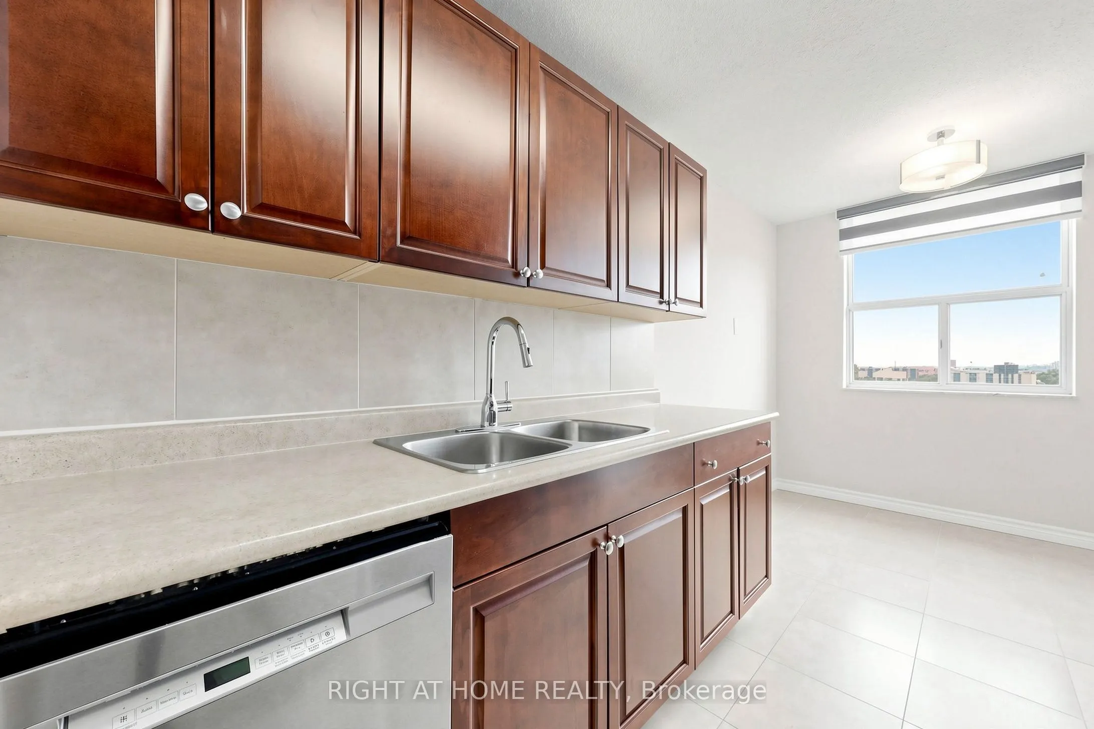 205 Hilda Avenue #2212