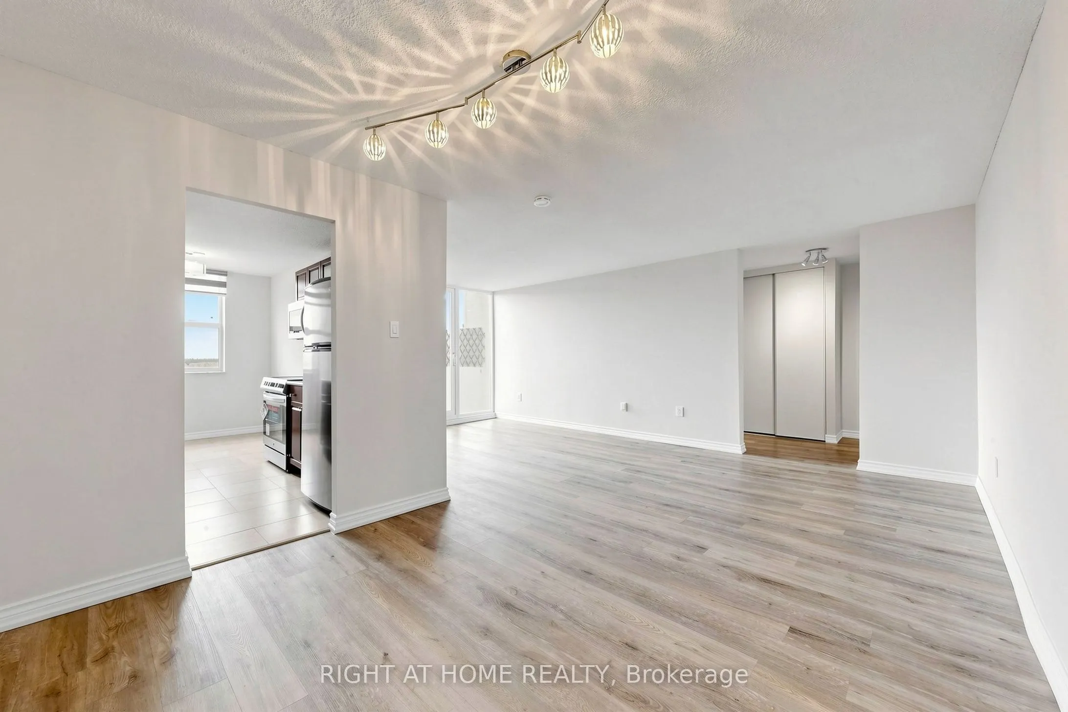 205 Hilda Avenue #2212