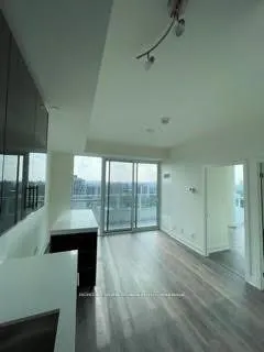 180 Fairview Mall Drive #2006