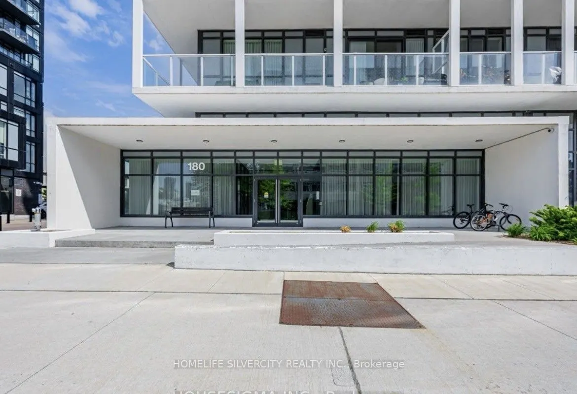 180 Fairview Mall Drive #2006