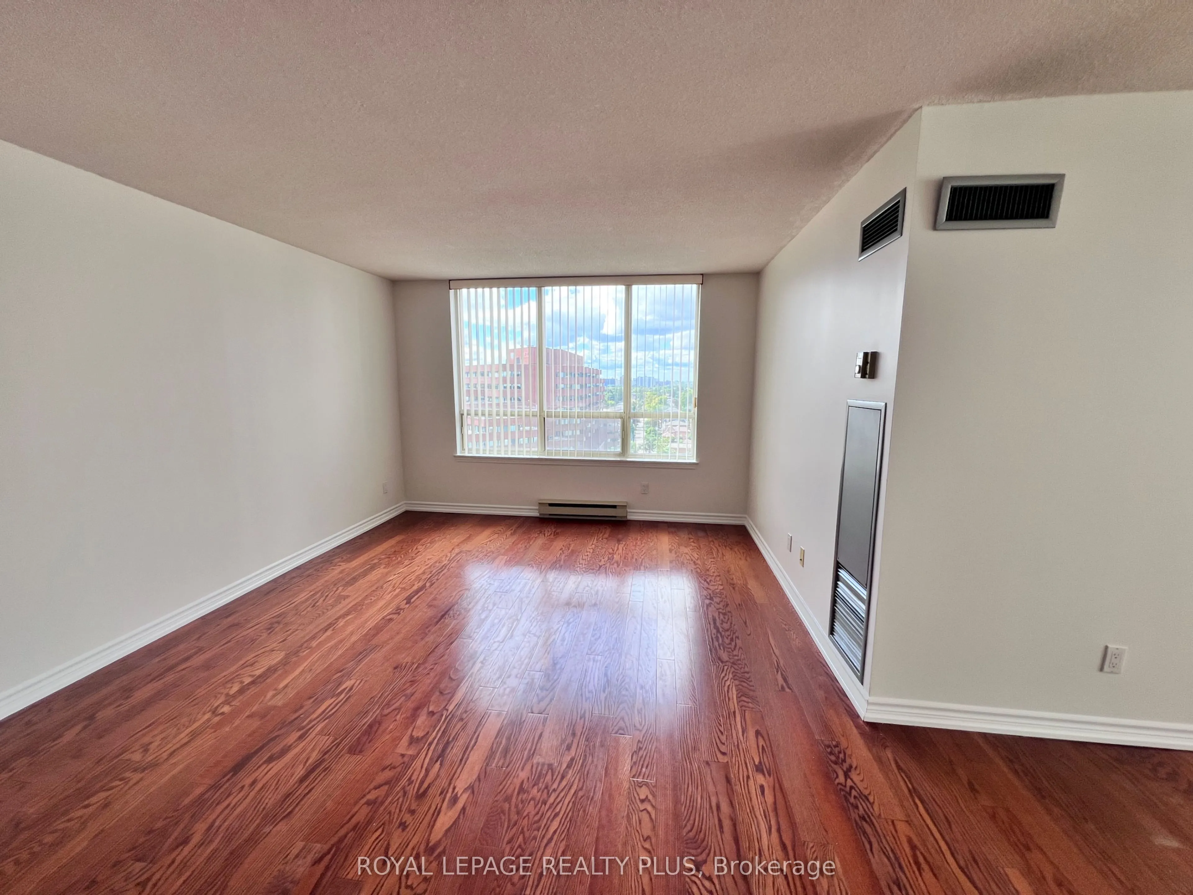 30 Greenfield Avenue #1714