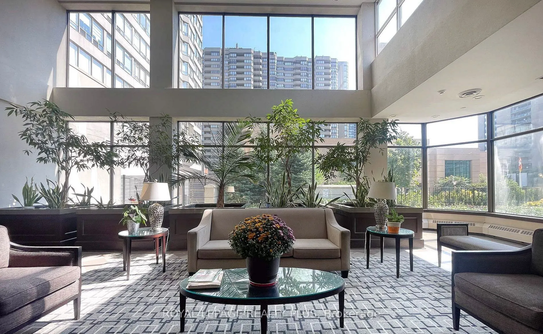 30 Greenfield Avenue #1714