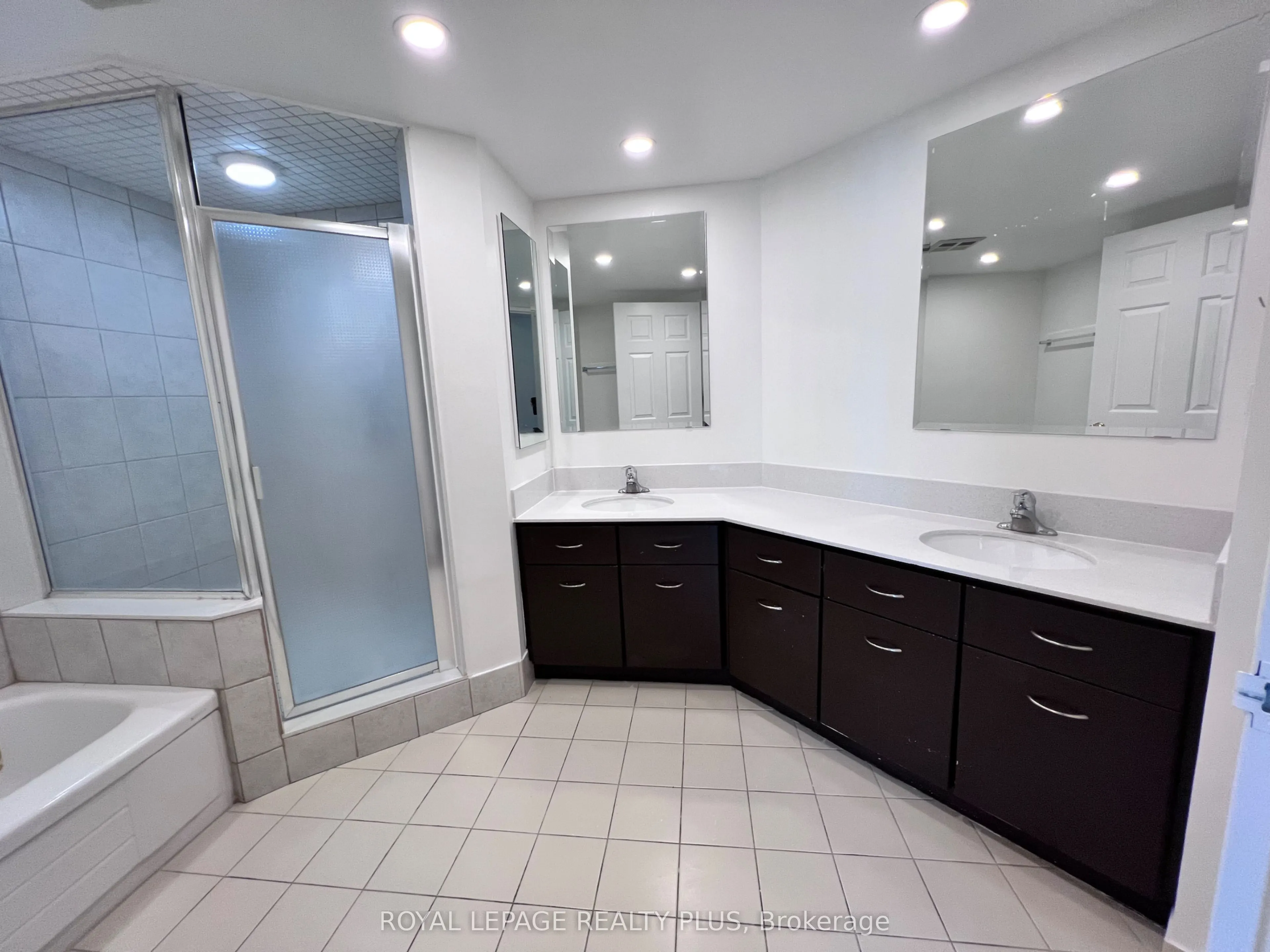 30 Greenfield Avenue #1714