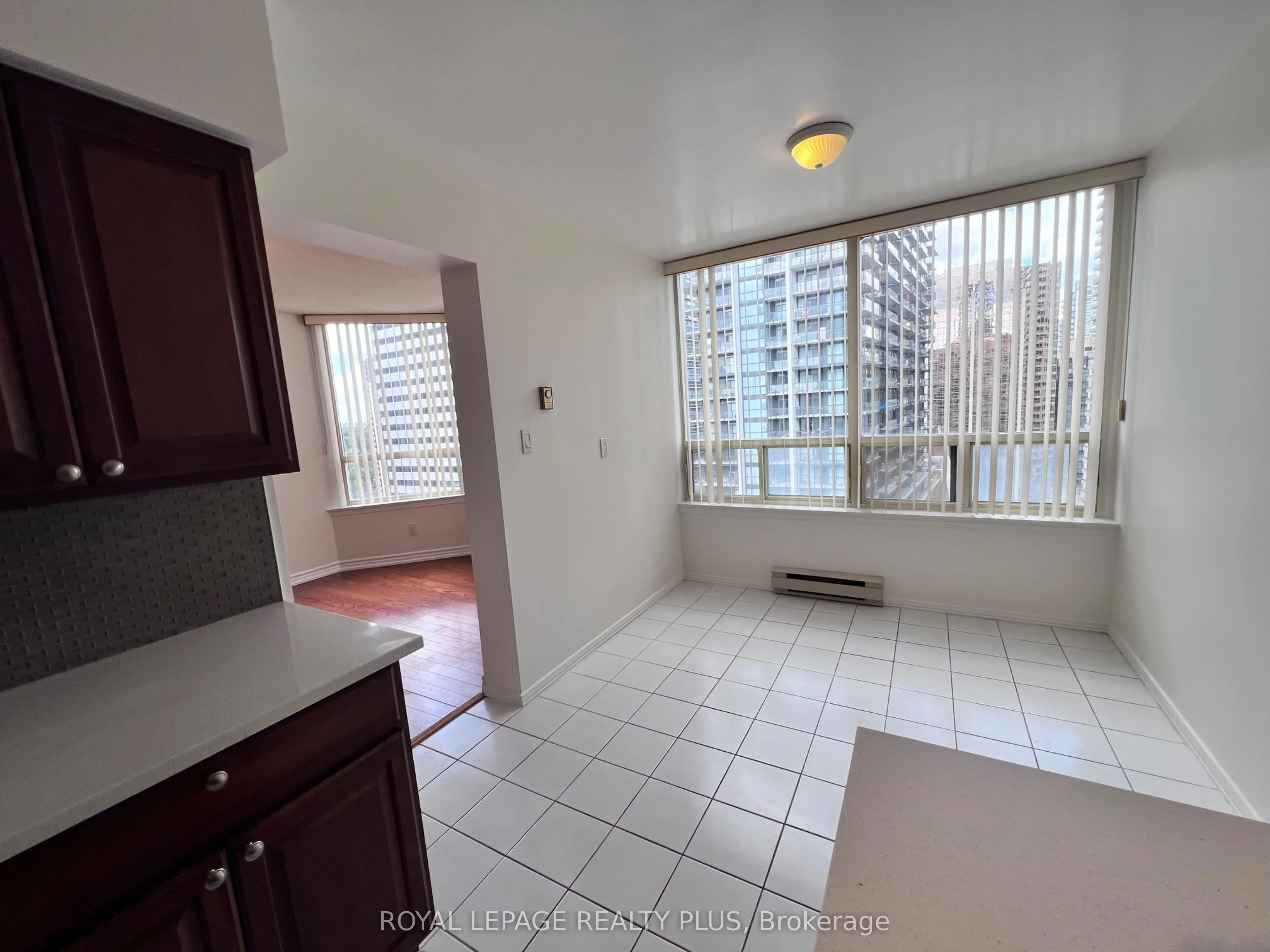 30 Greenfield Avenue #1714