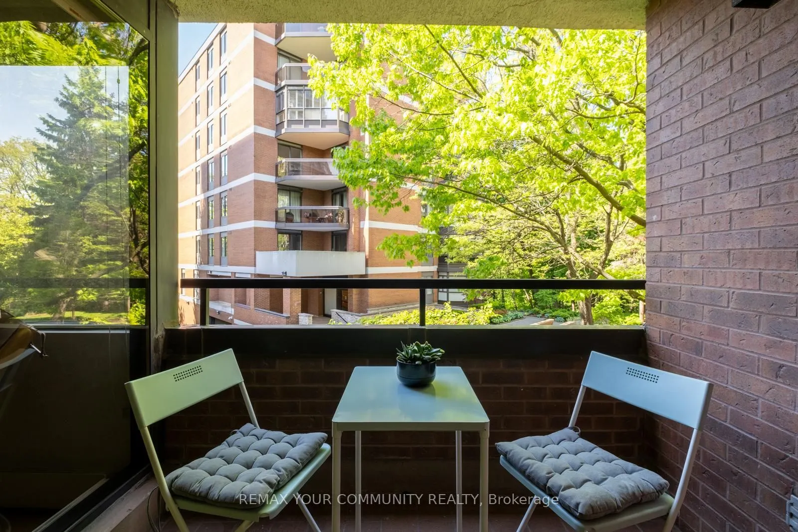 349 St Clair Avenue W #109