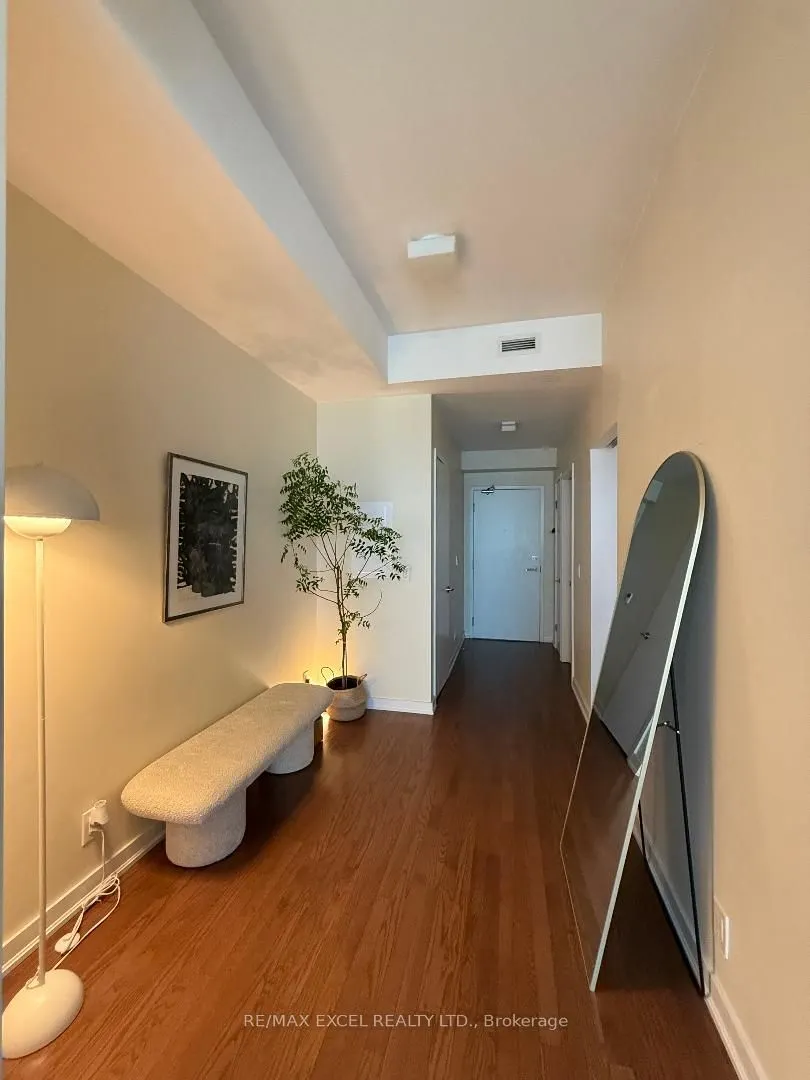 14 York Street #3704