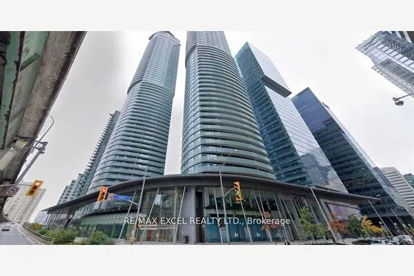 14 York Street #3704