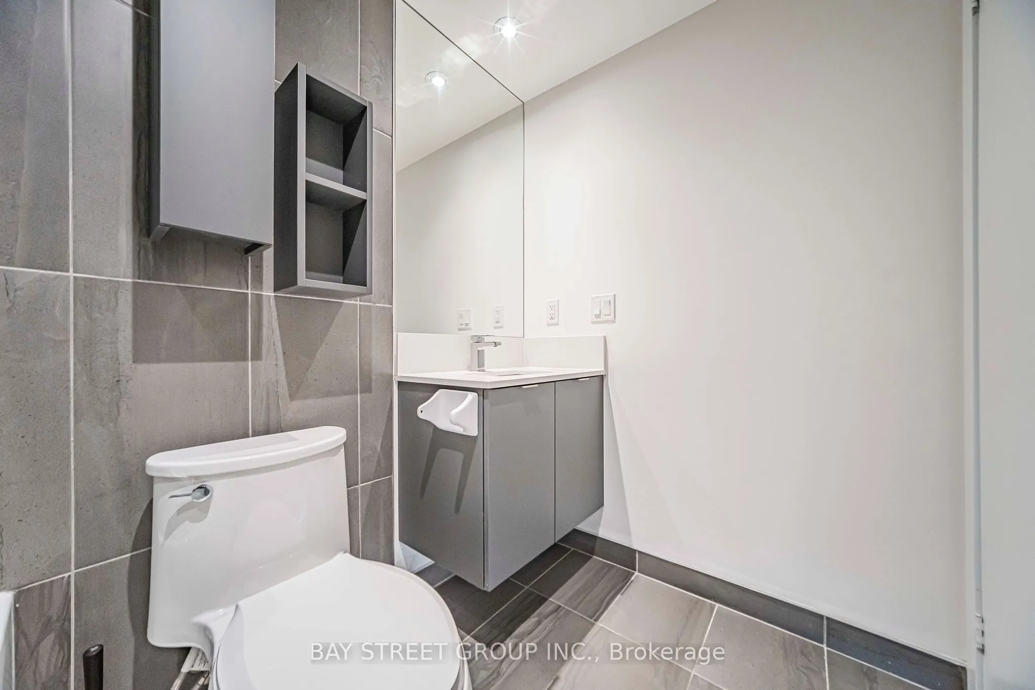195 Redpath Avenue #2412