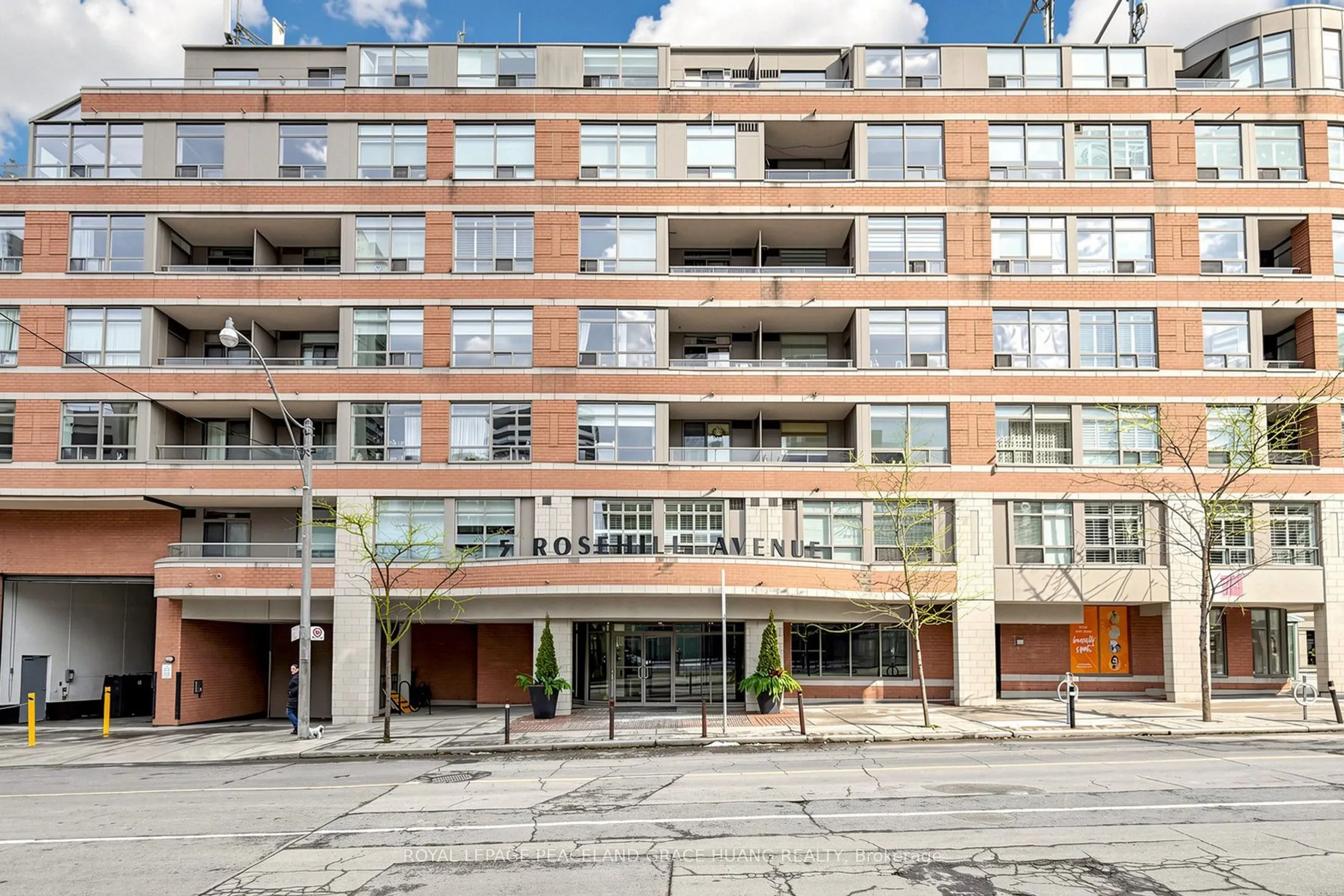 5 Rosehill Avenue #609