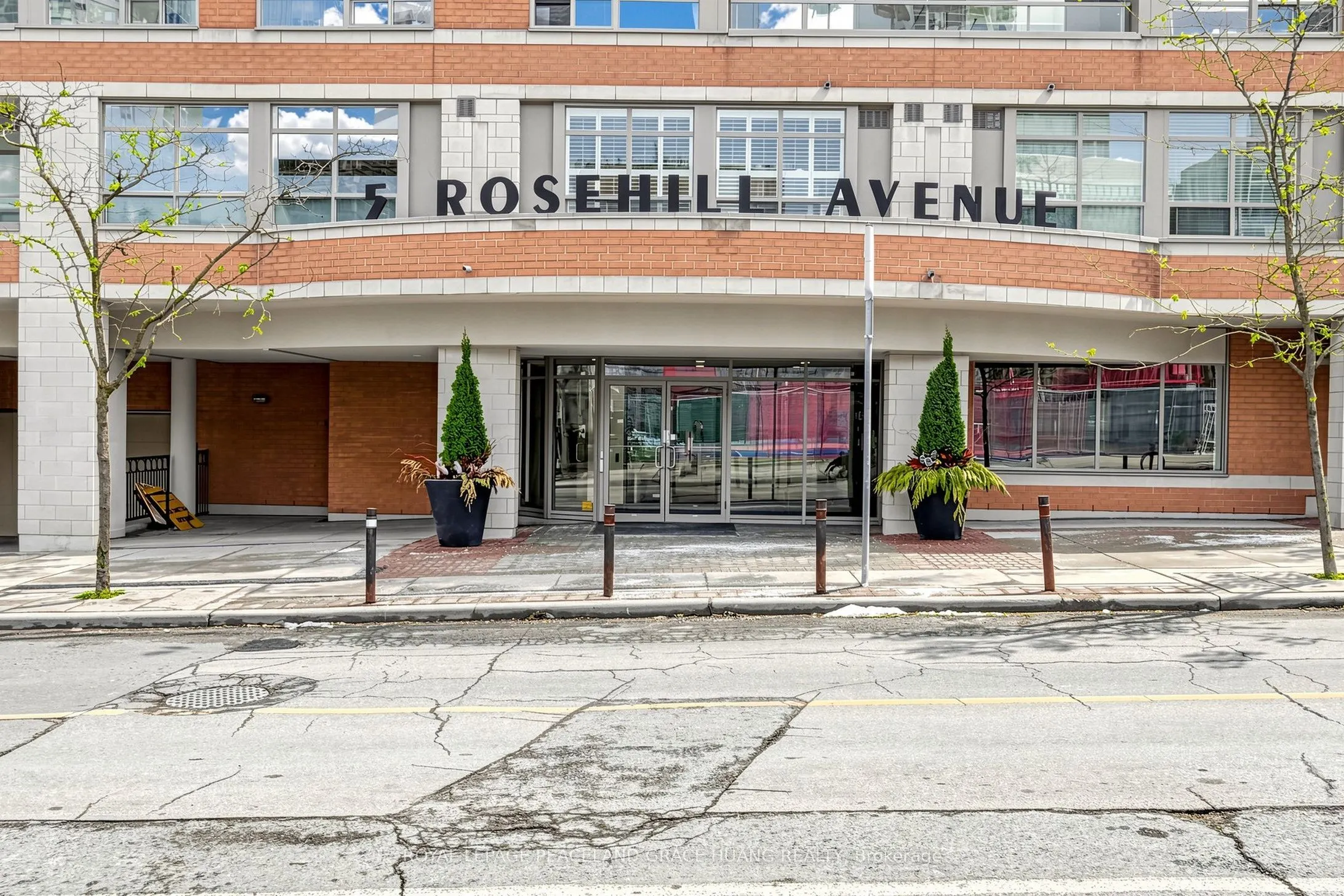 5 Rosehill Avenue #609