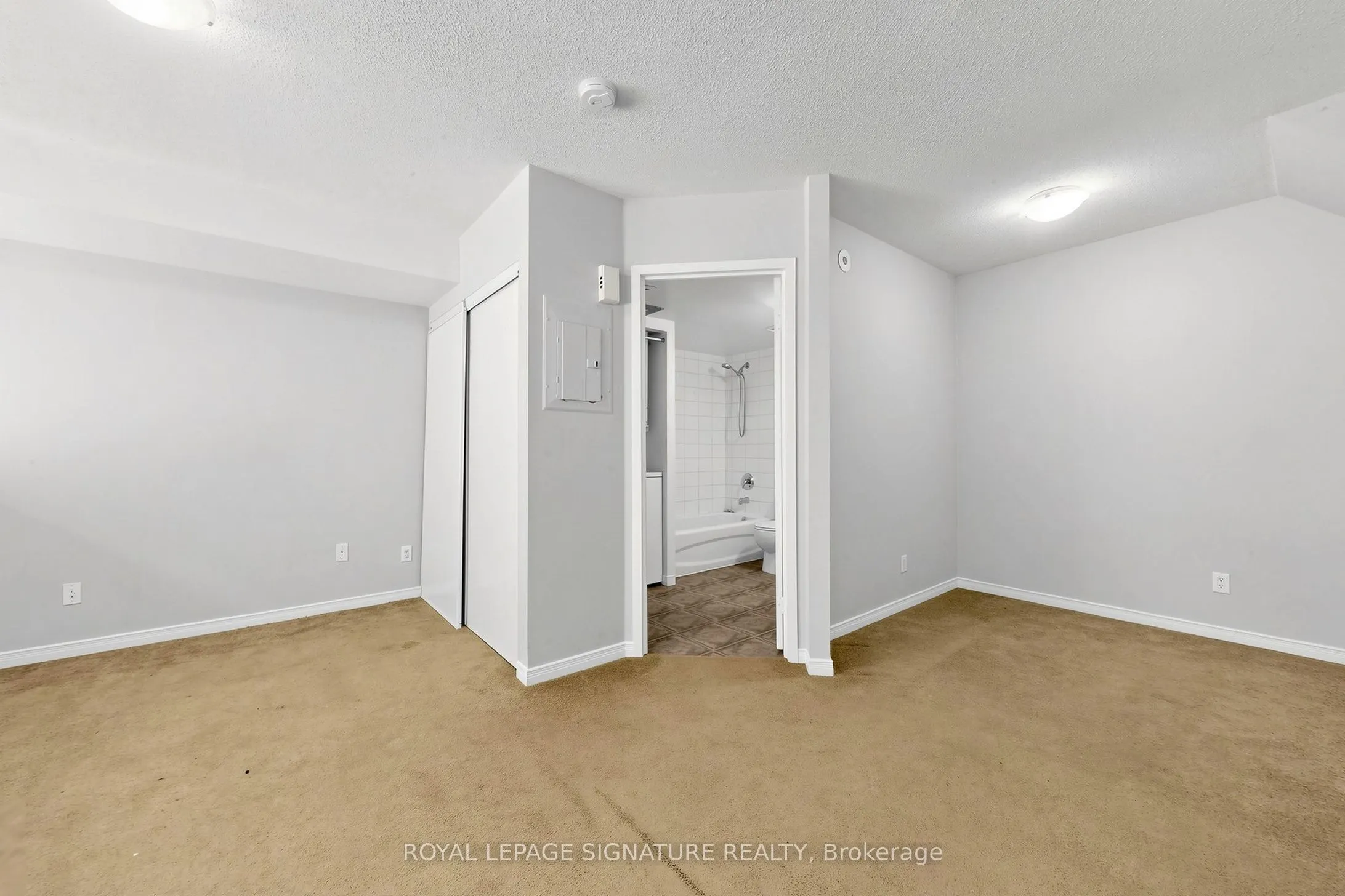 50 Western Battery Road #929