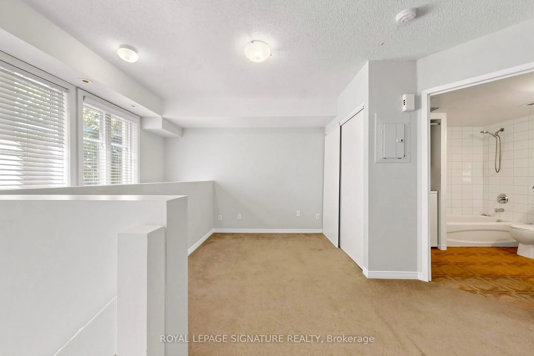 50 Western Battery Road #929