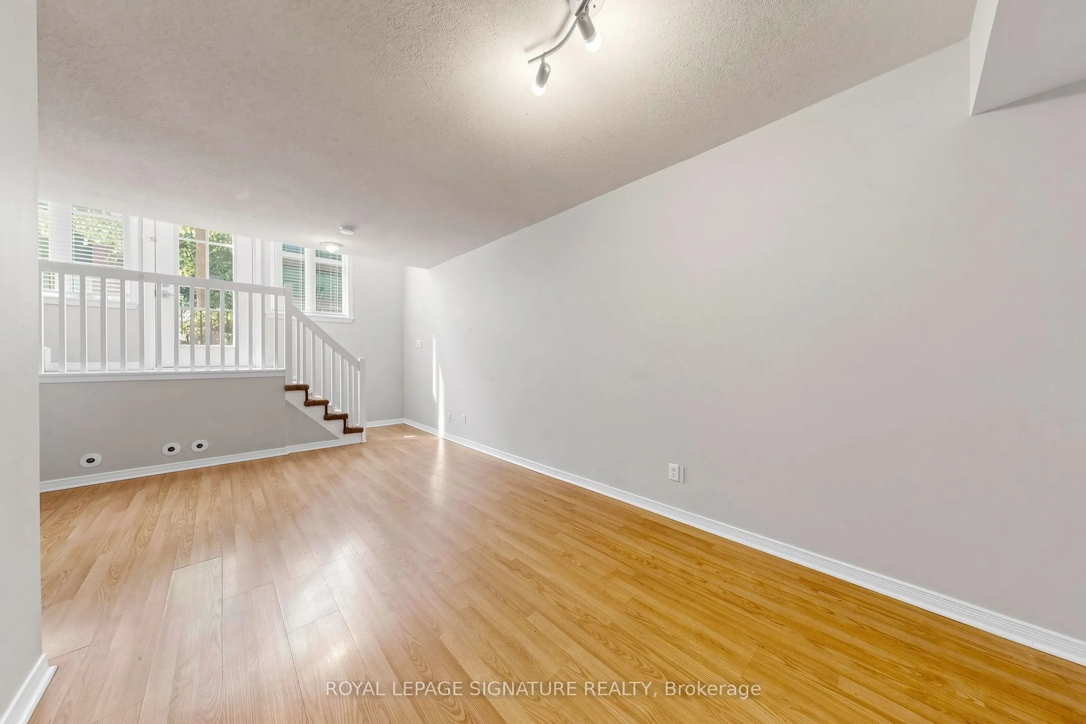 50 Western Battery Road #929