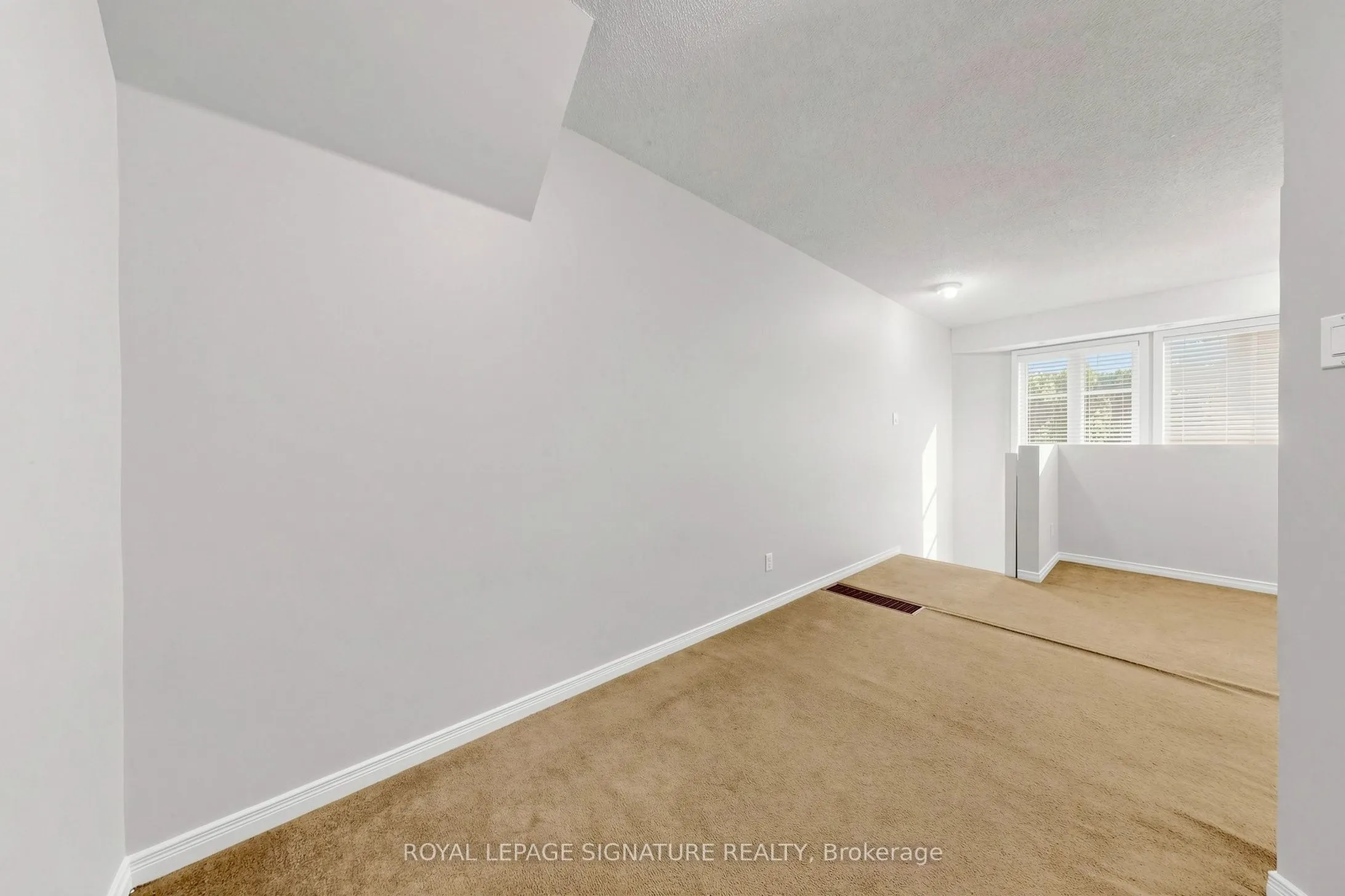 50 Western Battery Road #929