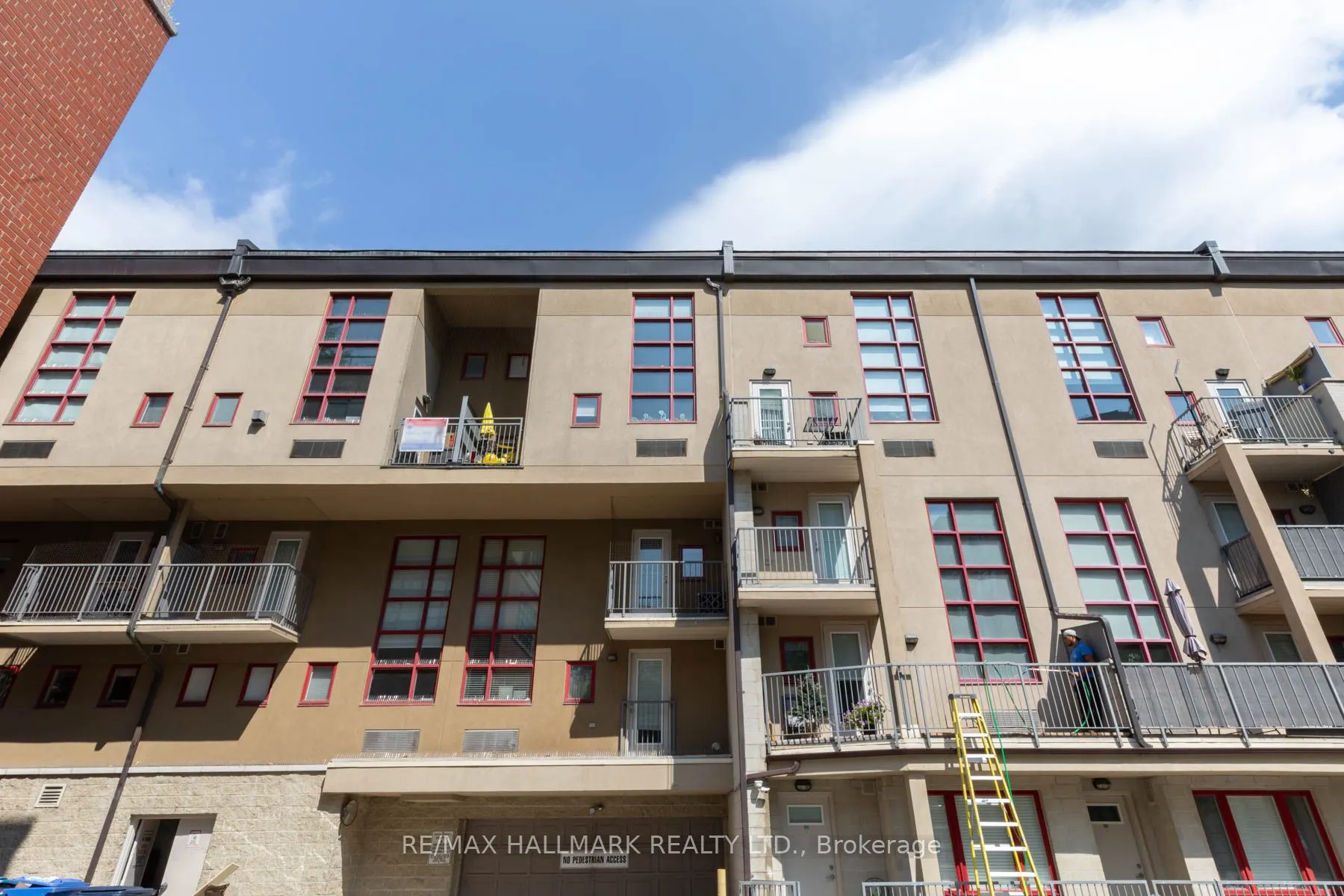 21 Earl Street #314