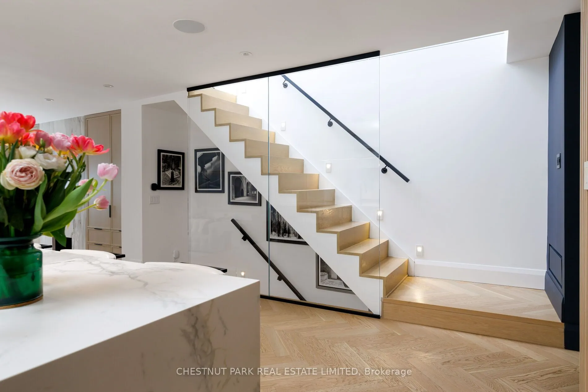 27 Boswell Avenue