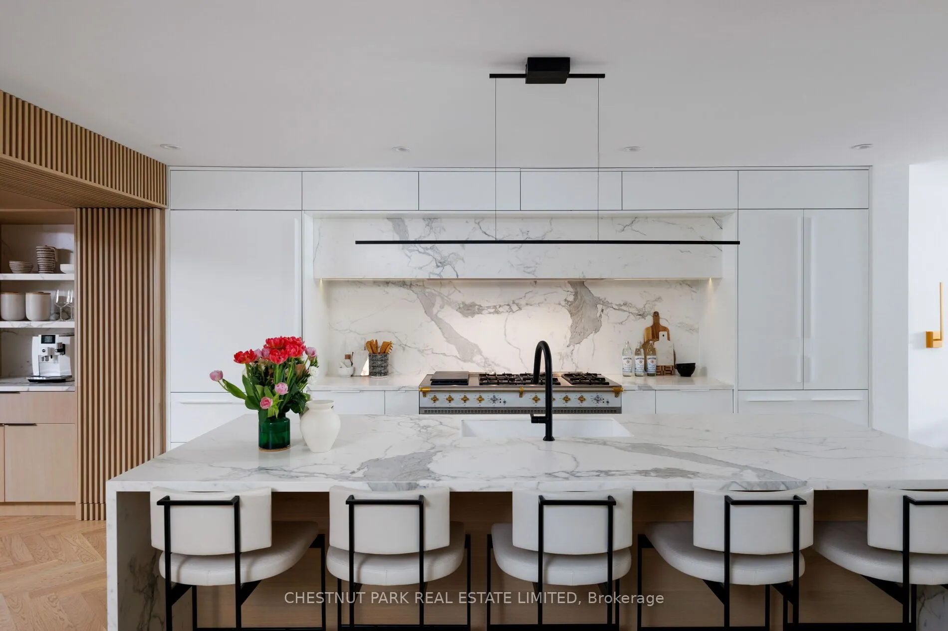 27 Boswell Avenue