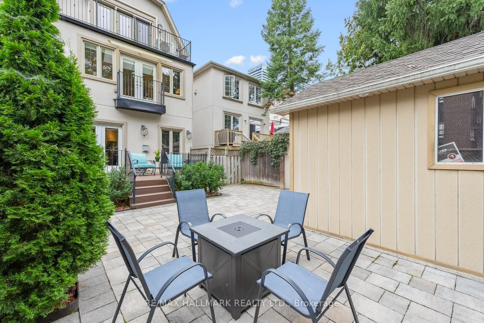 192 Erskine Avenue