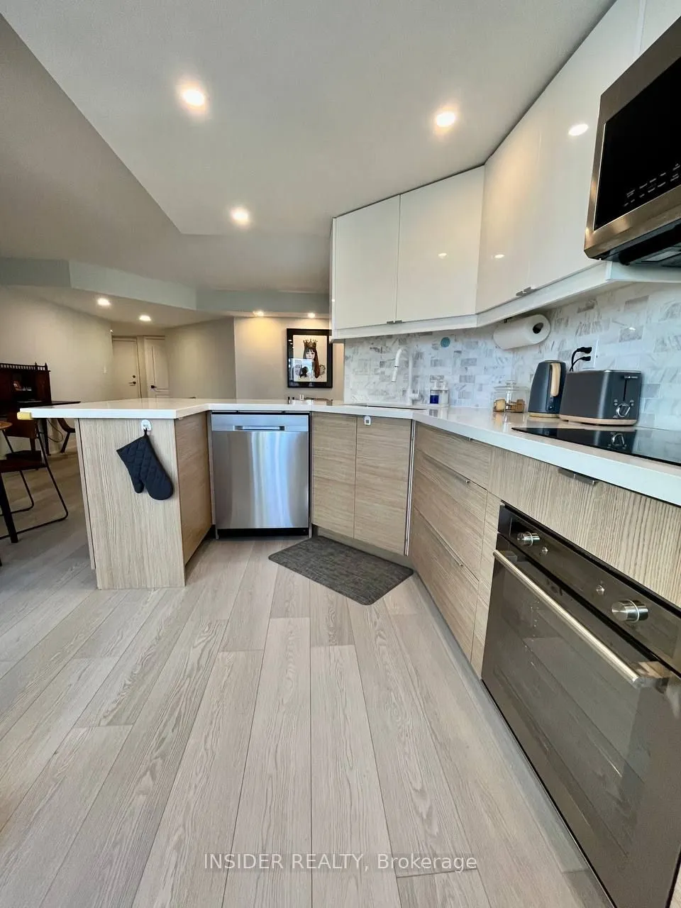 2 Rean Drive #1612