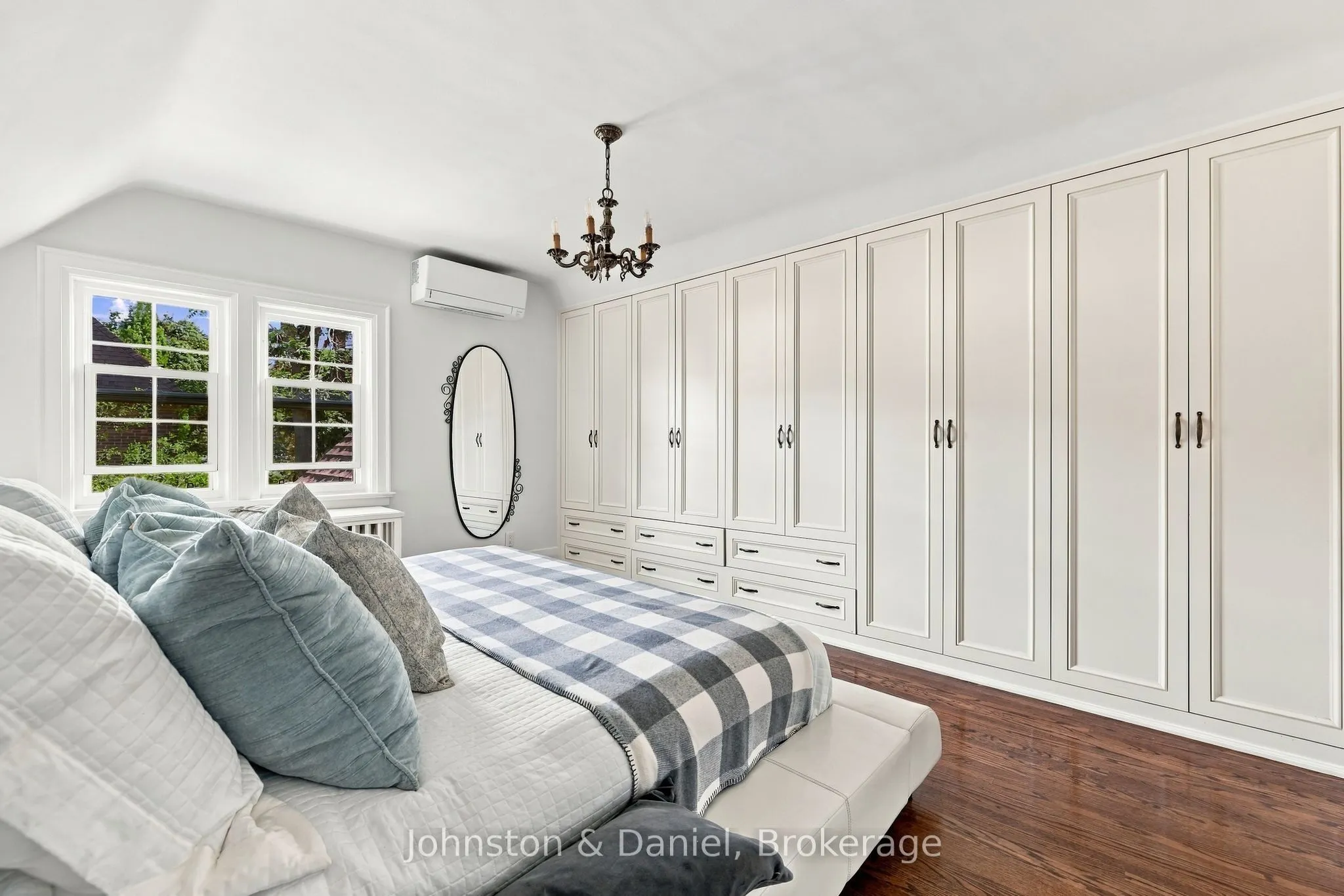 169 Glen Cedar Road