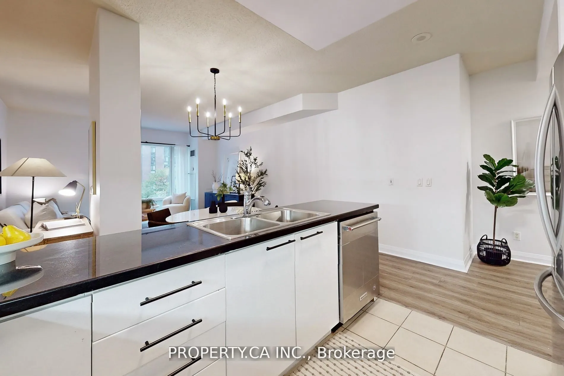 1121 Bay Street #301