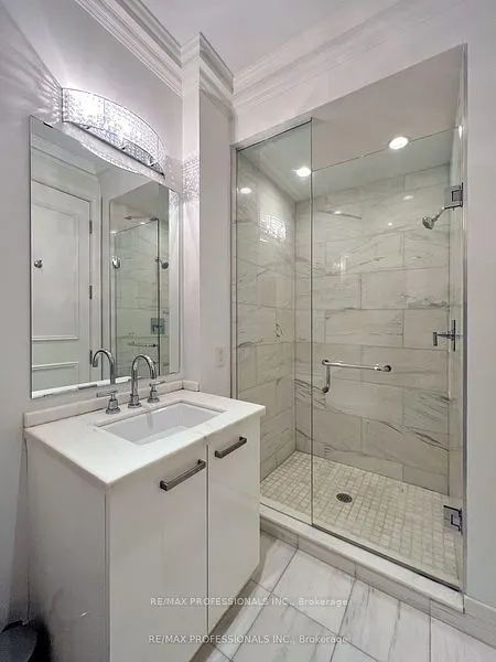 311 Bay Street #4803