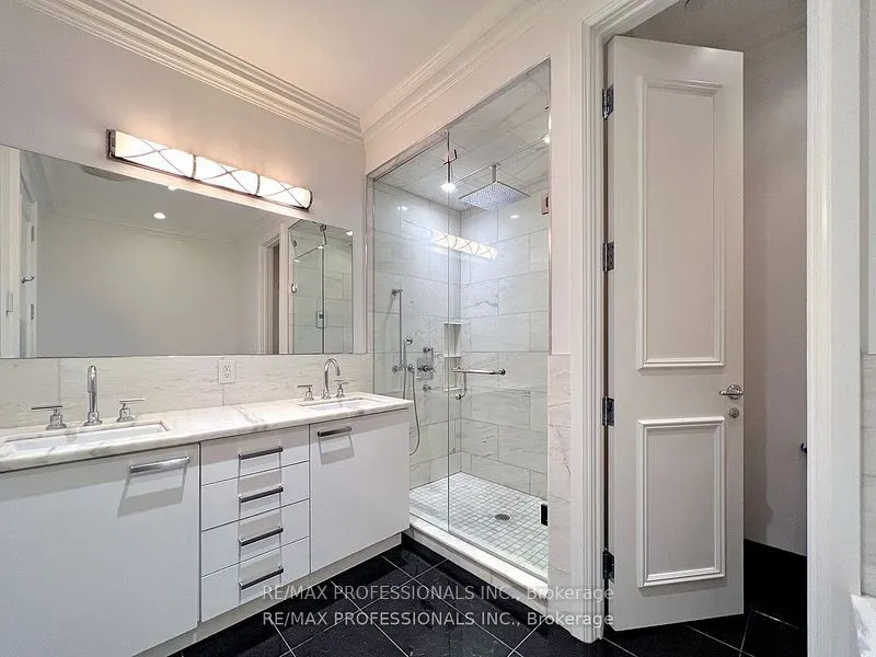 311 Bay Street #4803